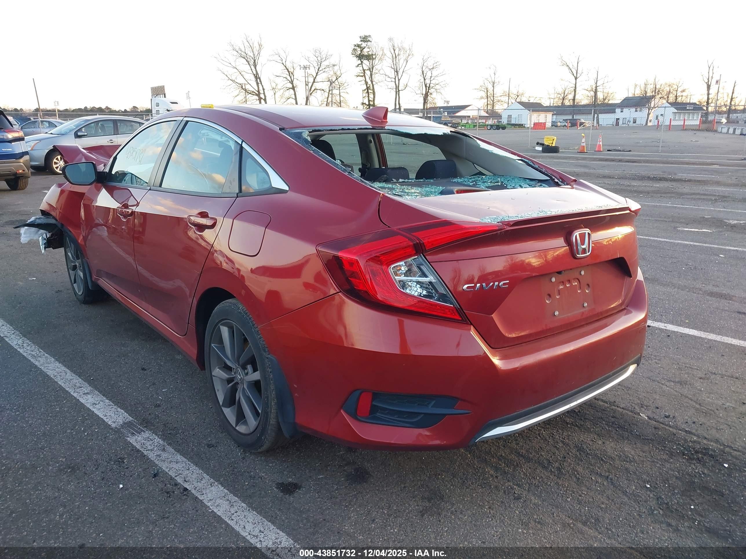 HONDA CIVIC image 3