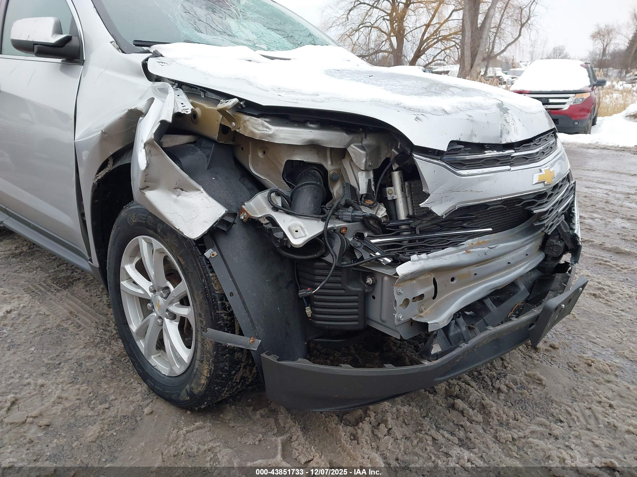 CHEVROLET EQUINOX image 6