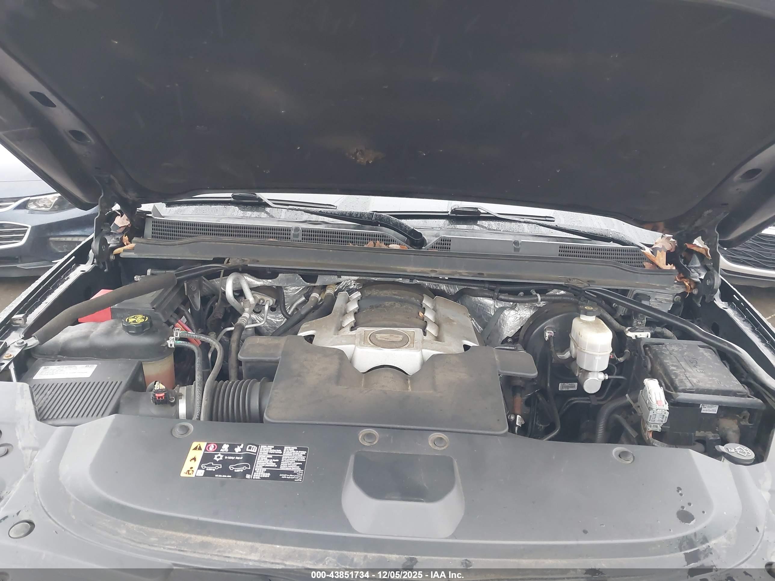 CADILLAC ESCALADE image 10