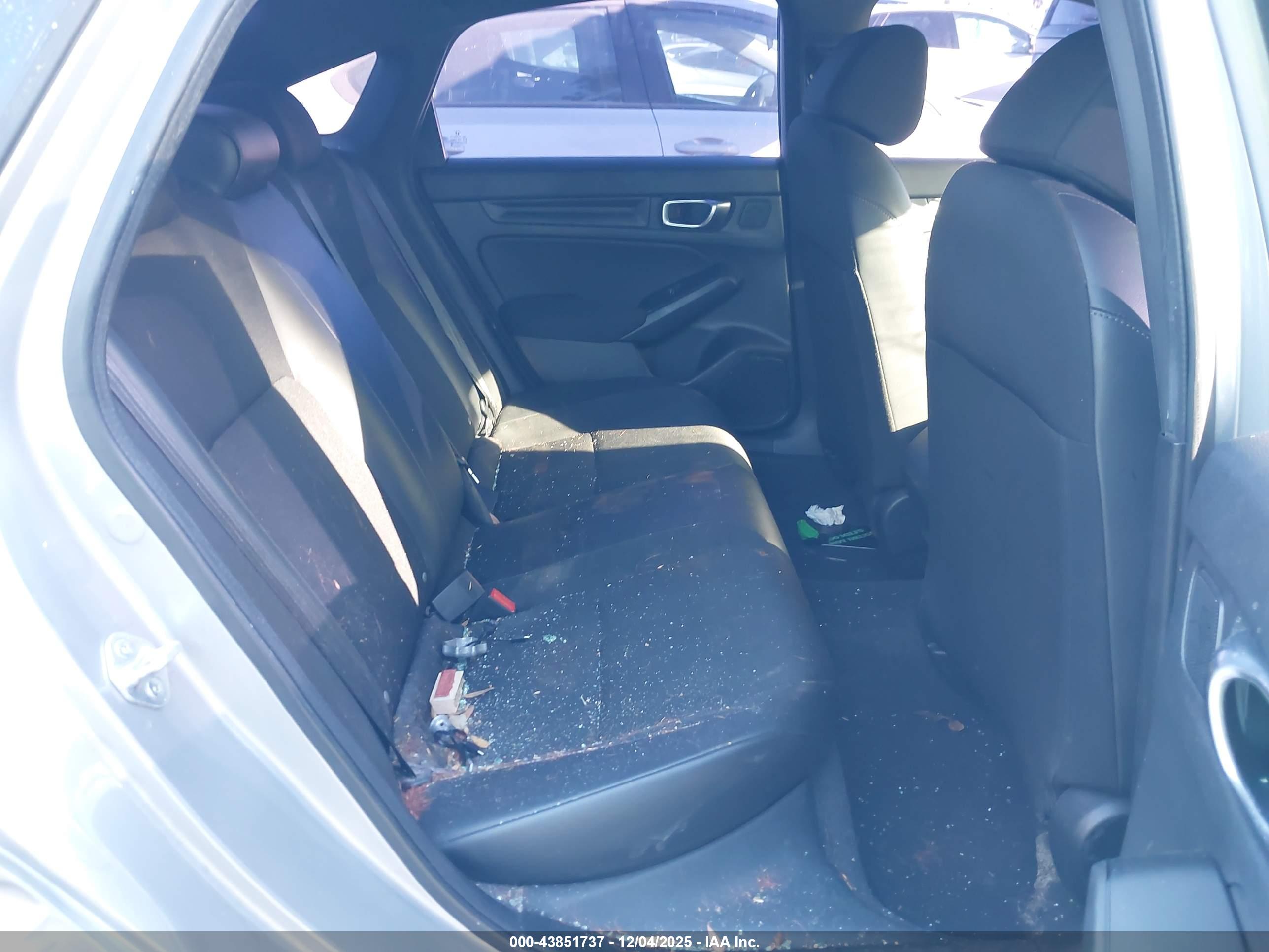HONDA CIVIC image 8