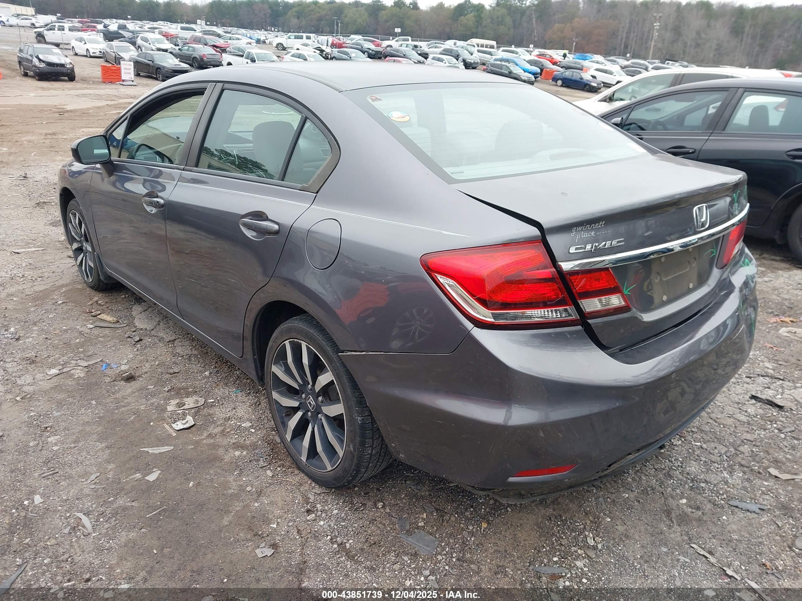 HONDA CIVIC image 3