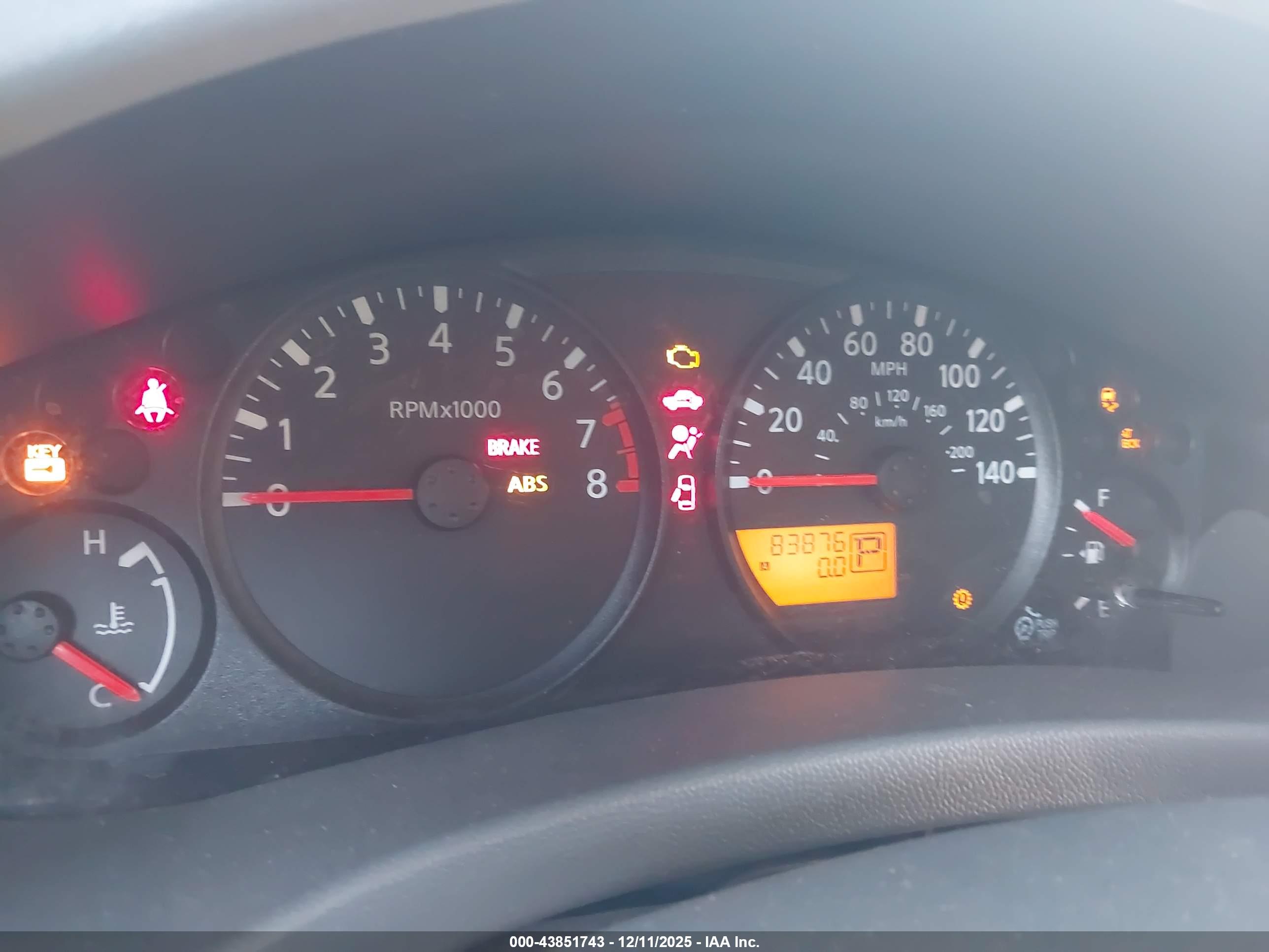 NISSAN FRONTIER image 7