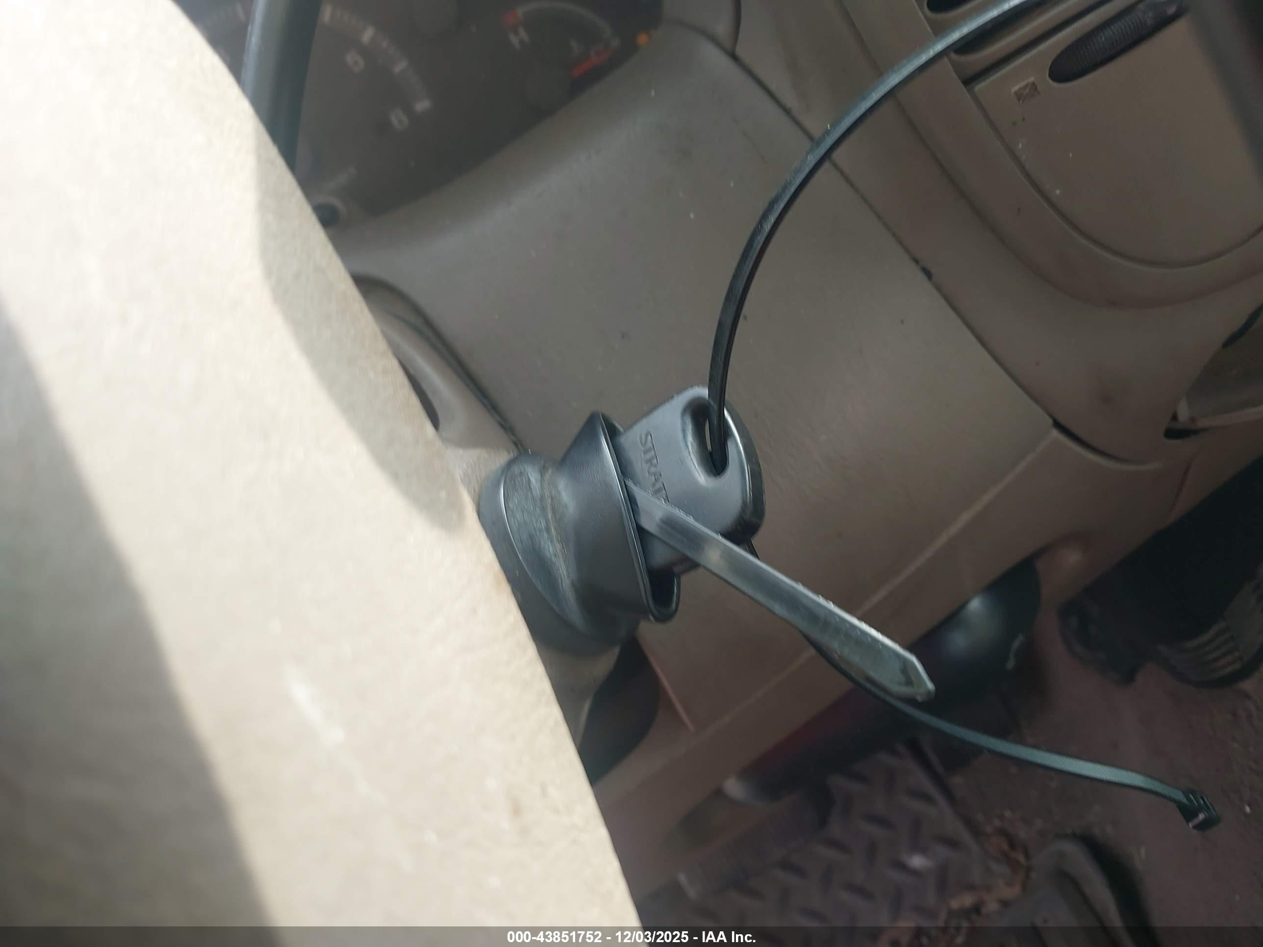 FORD F-150 image 11