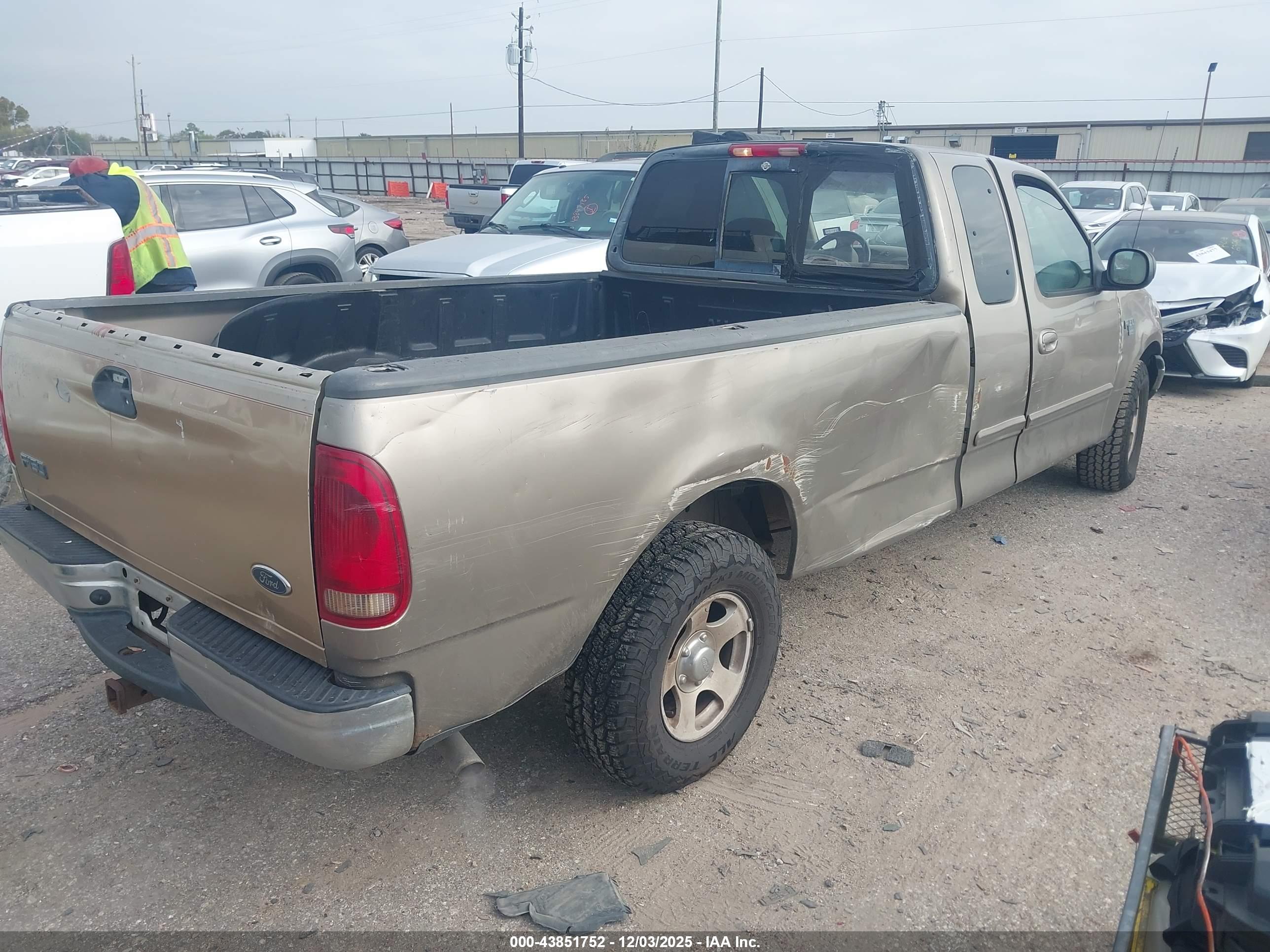 FORD F-150 image 4