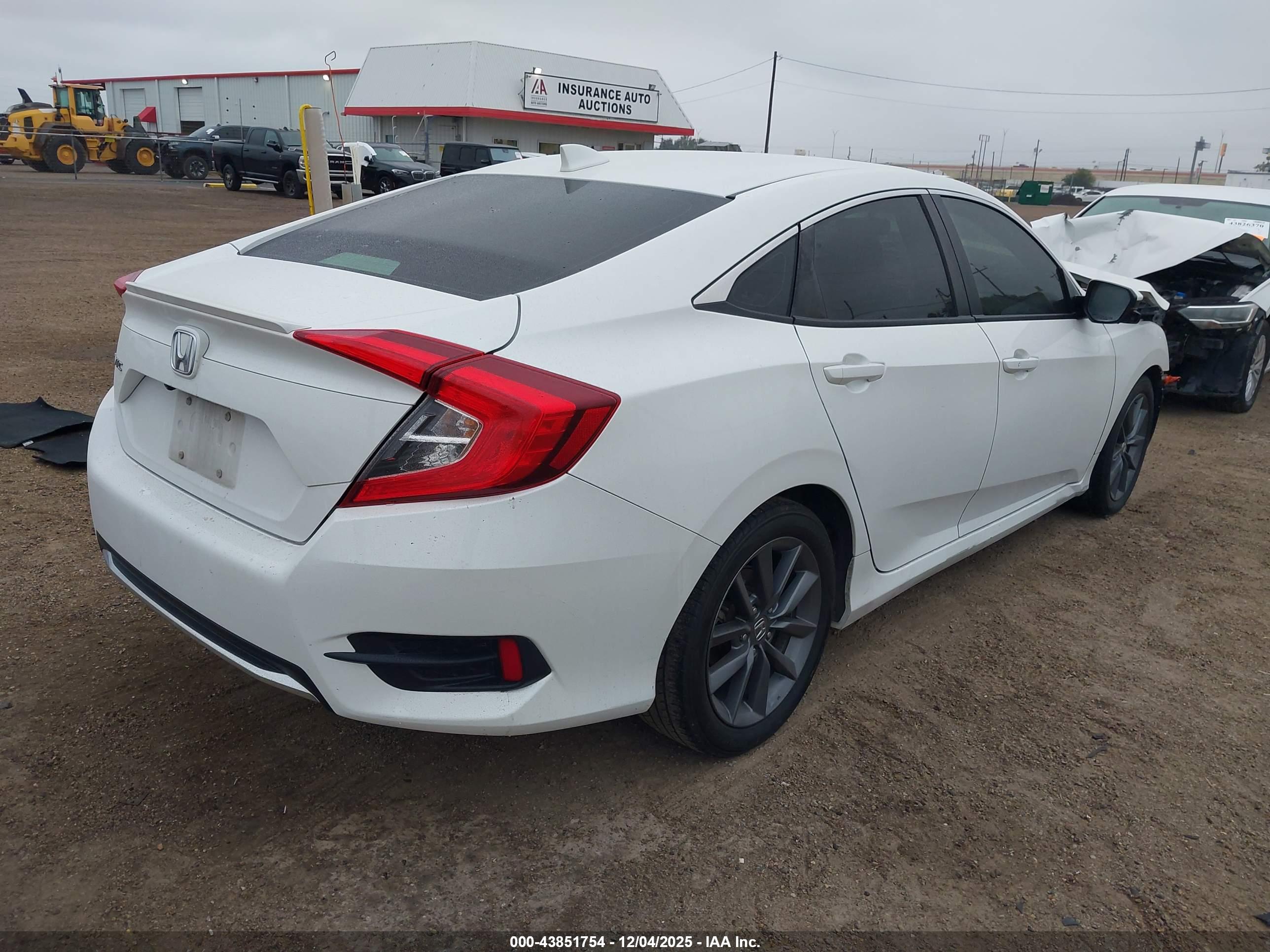 HONDA CIVIC image 4