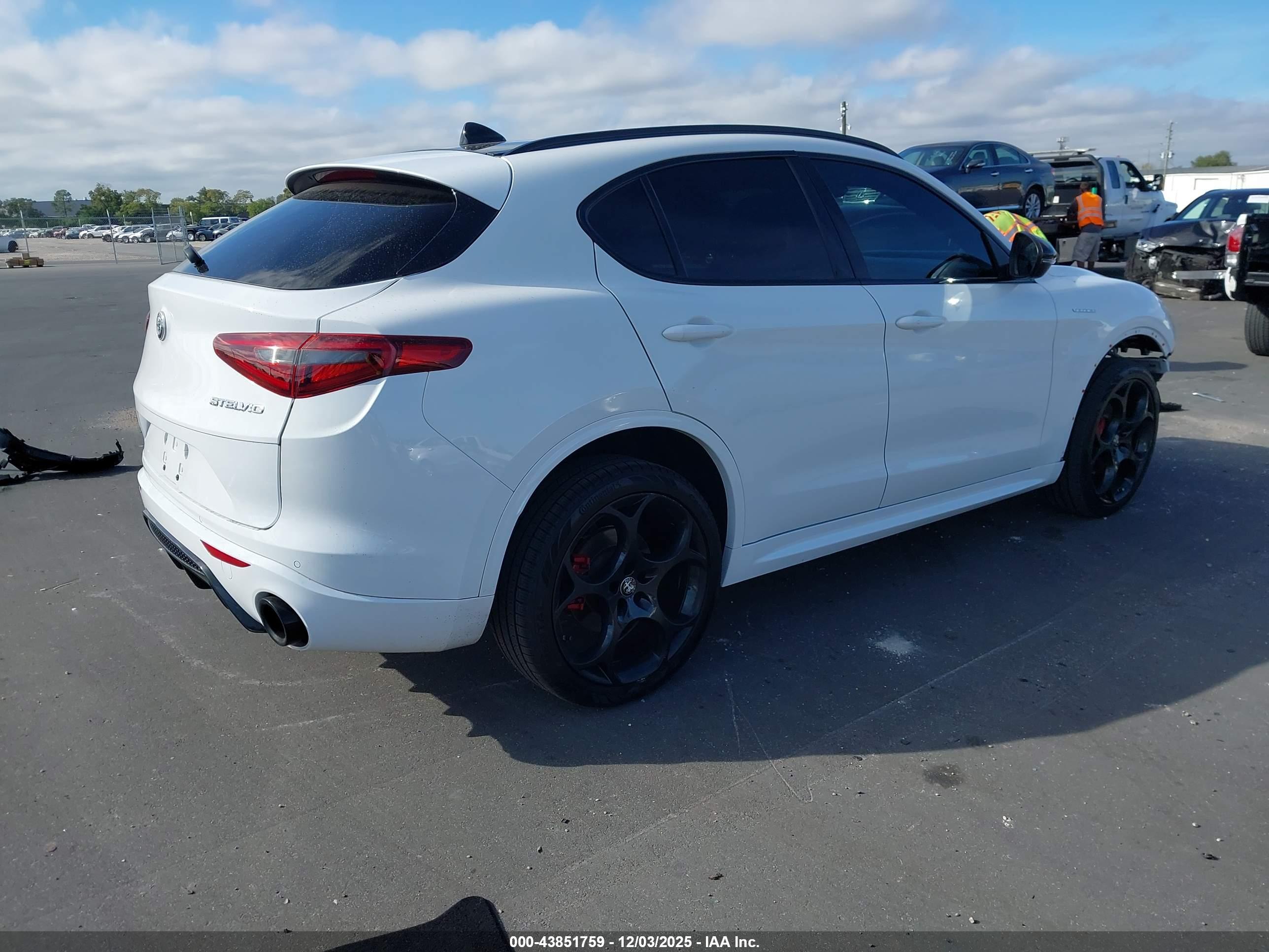 ALFA ROMEO image 4