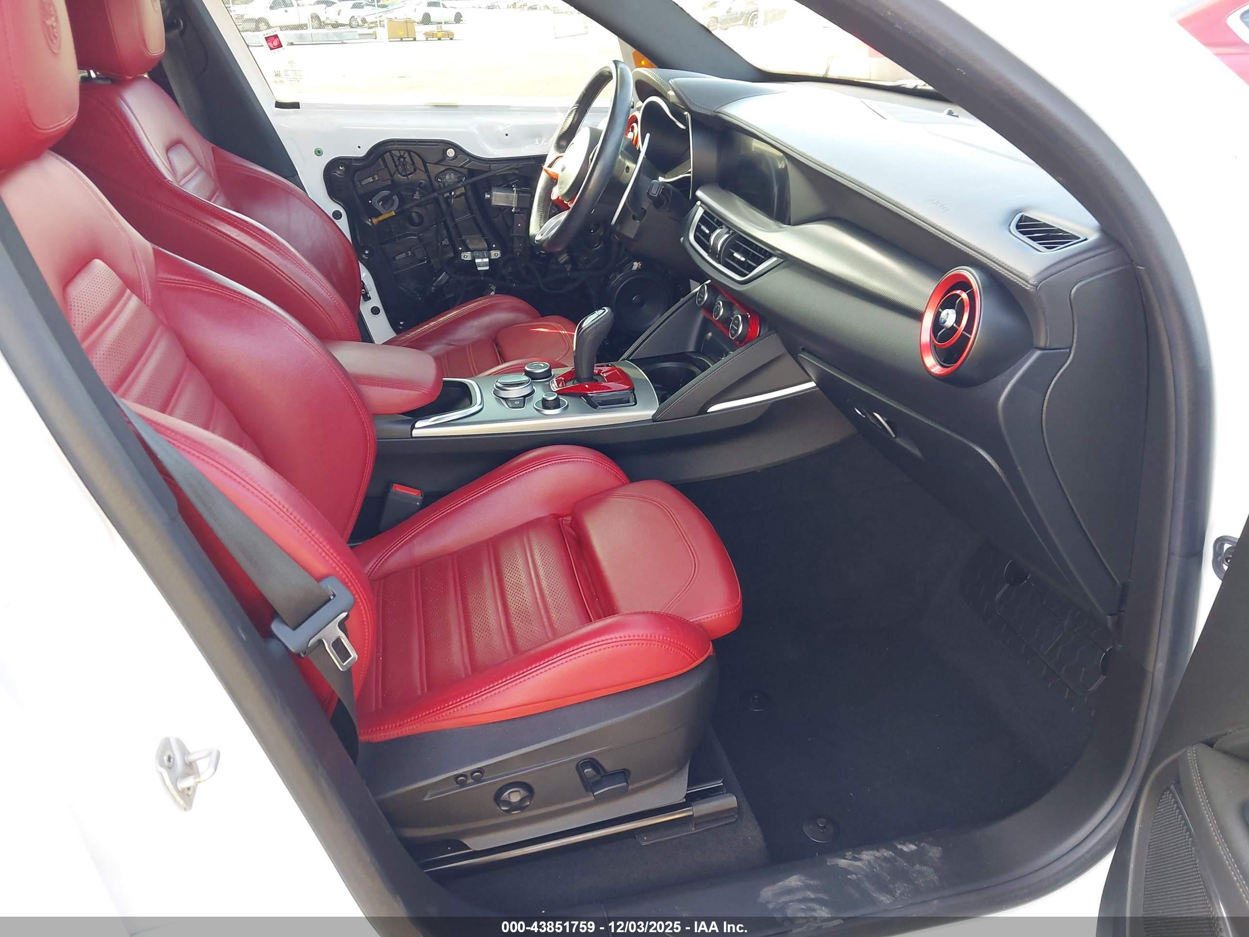 ALFA ROMEO image 5