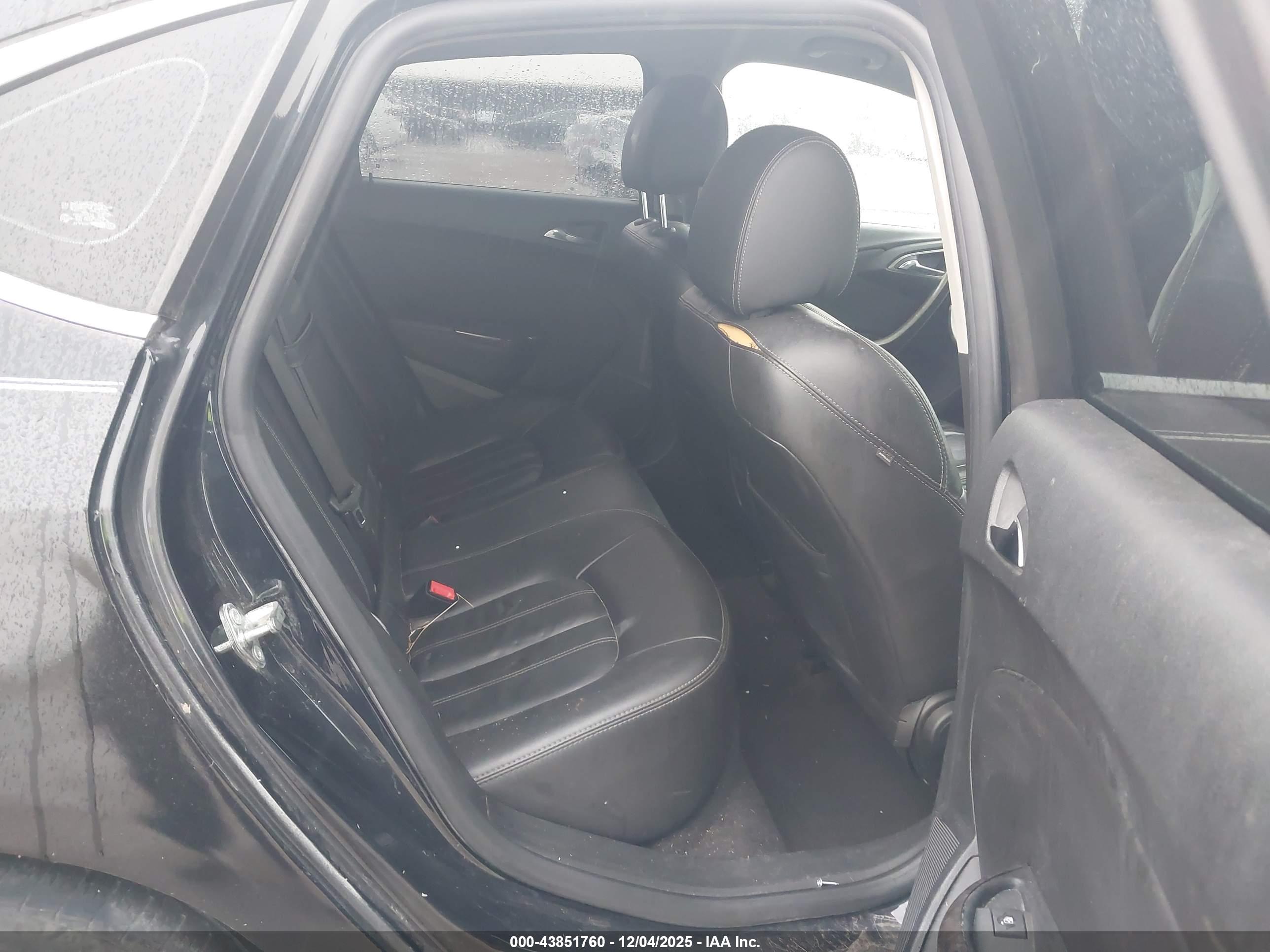 BUICK VERANO image 8