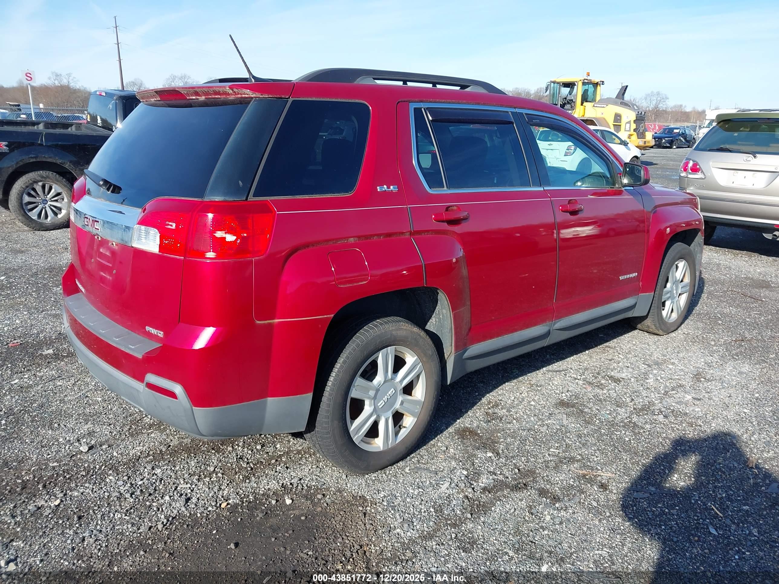 GMC TERRAIN image 4