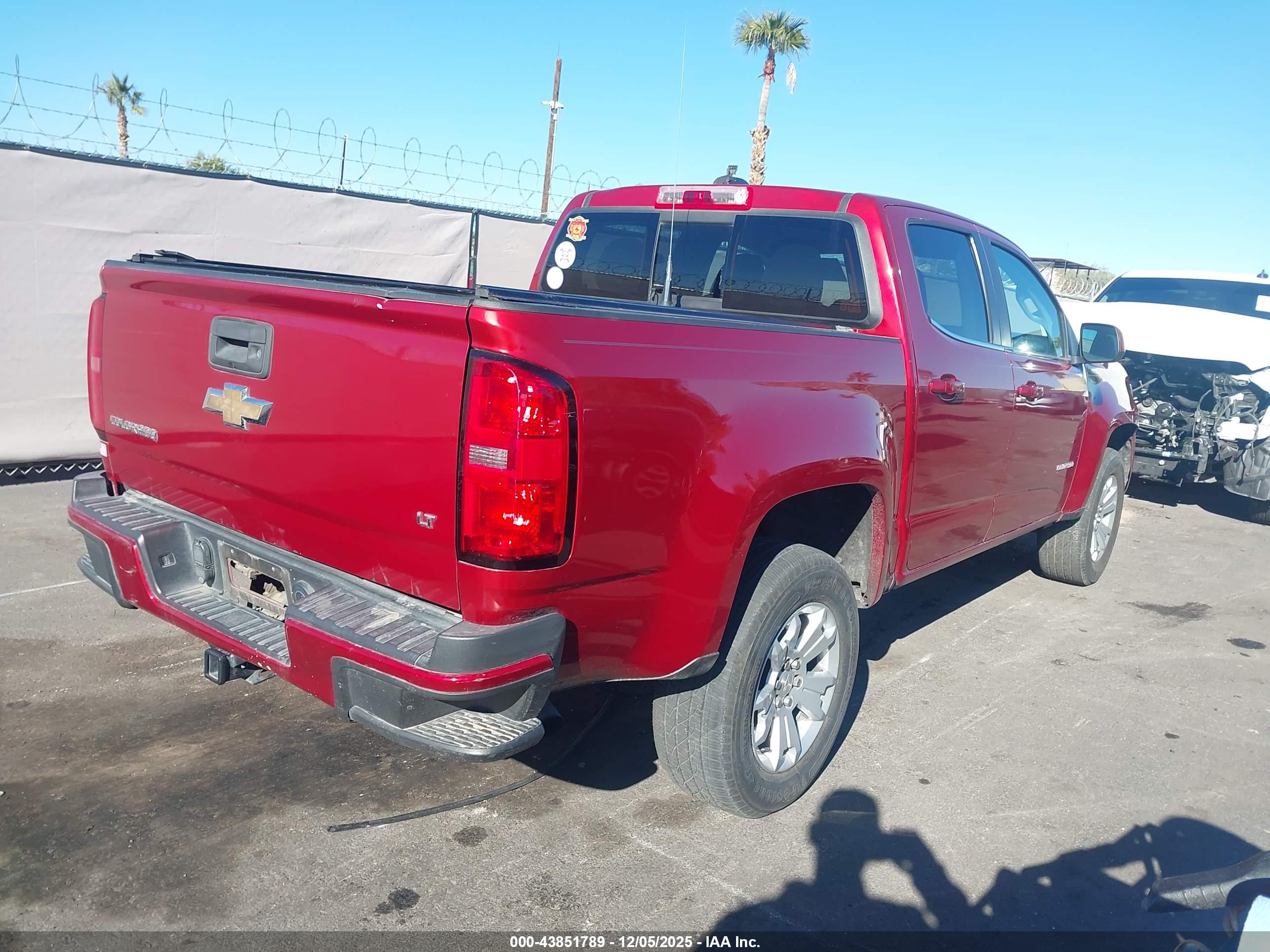 CHEVROLET COLORADO image 4