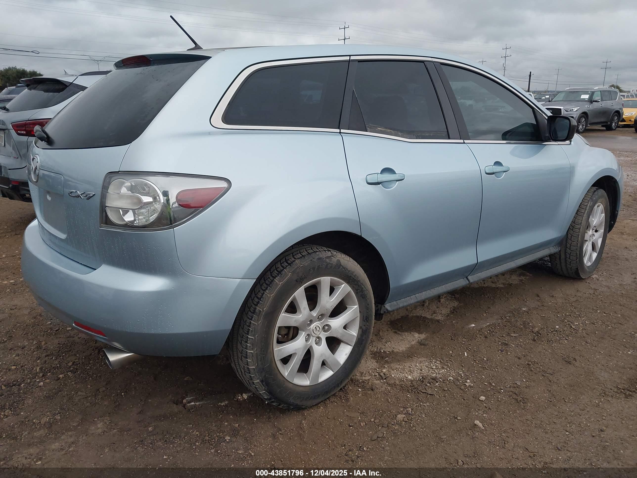 MAZDA CX-7 image 4