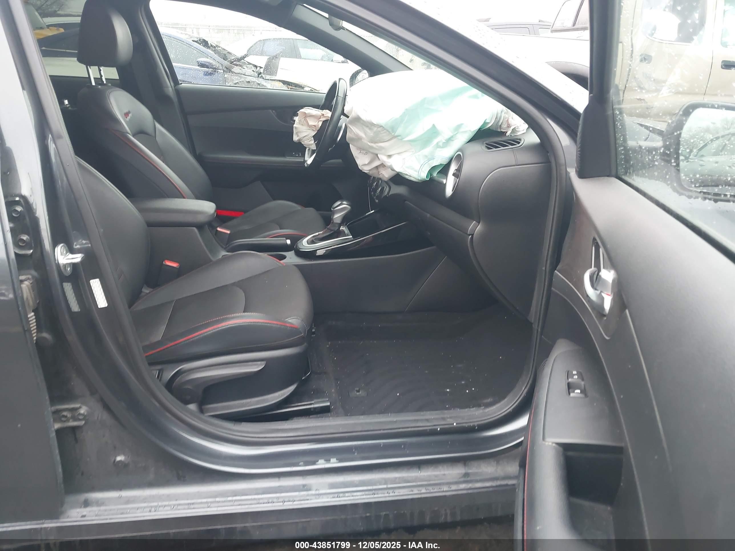 KIA FORTE image 5