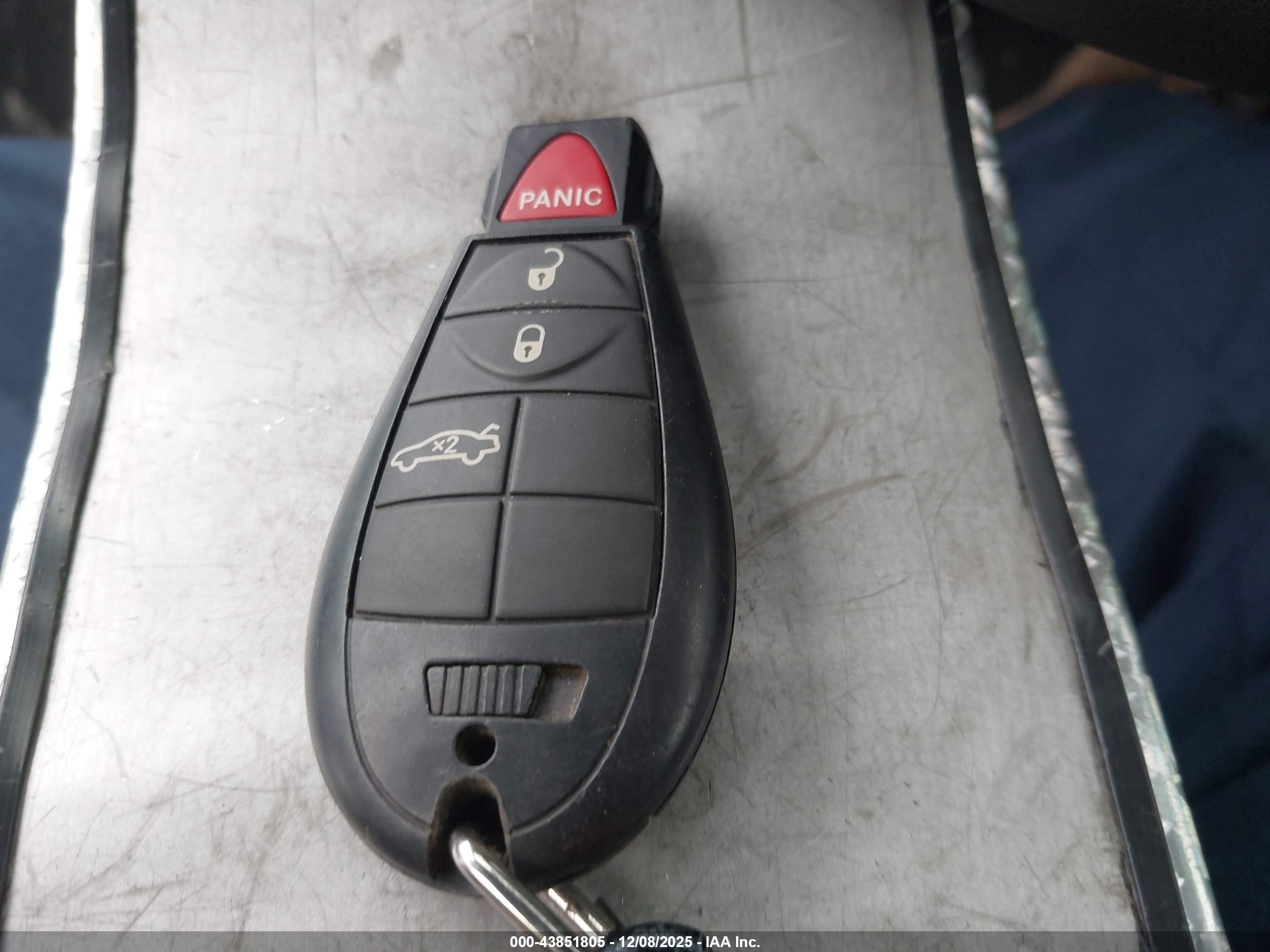 DODGE CHALLENGER image 11