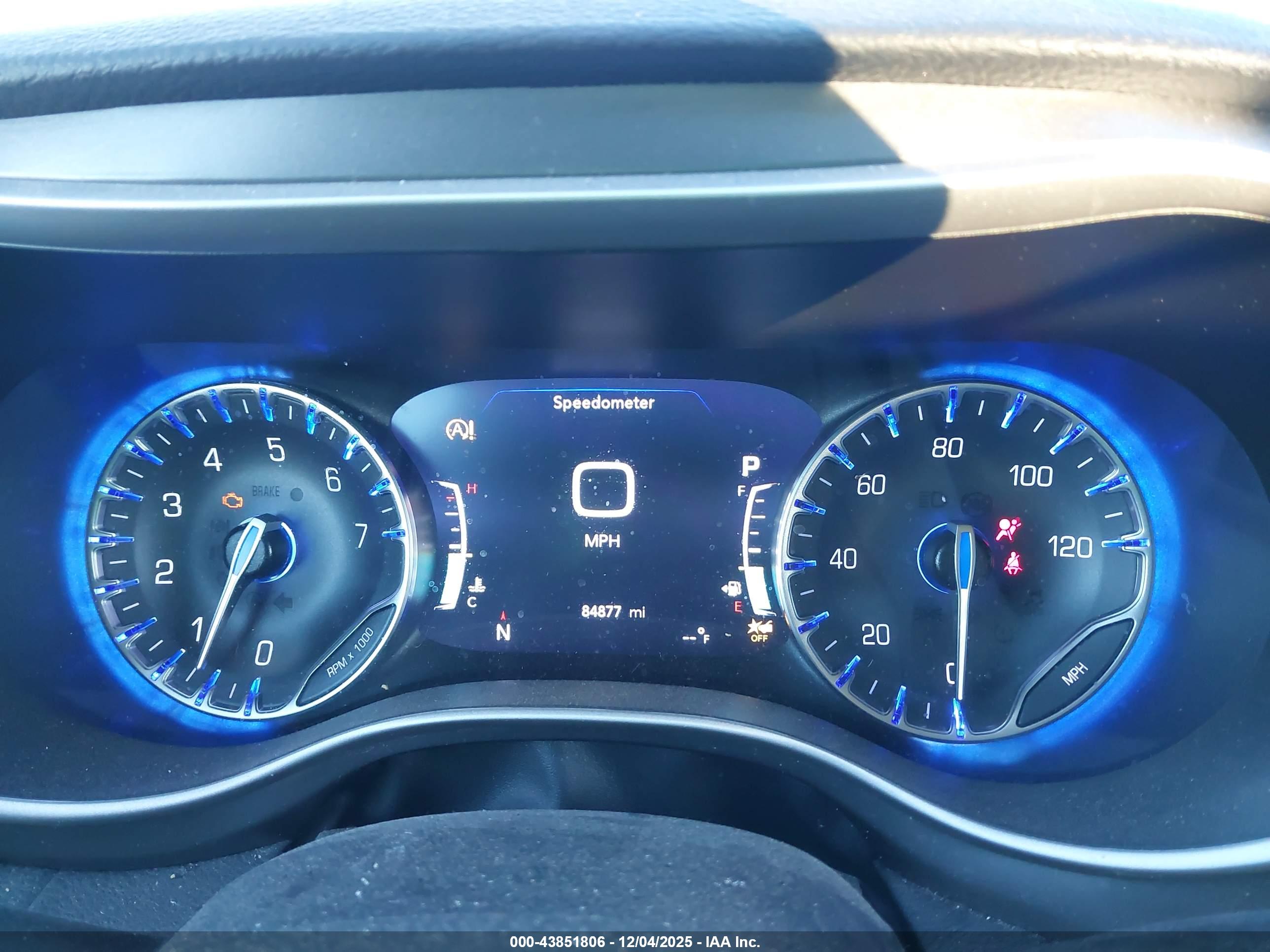 CHRYSLER PACIFICA image 7