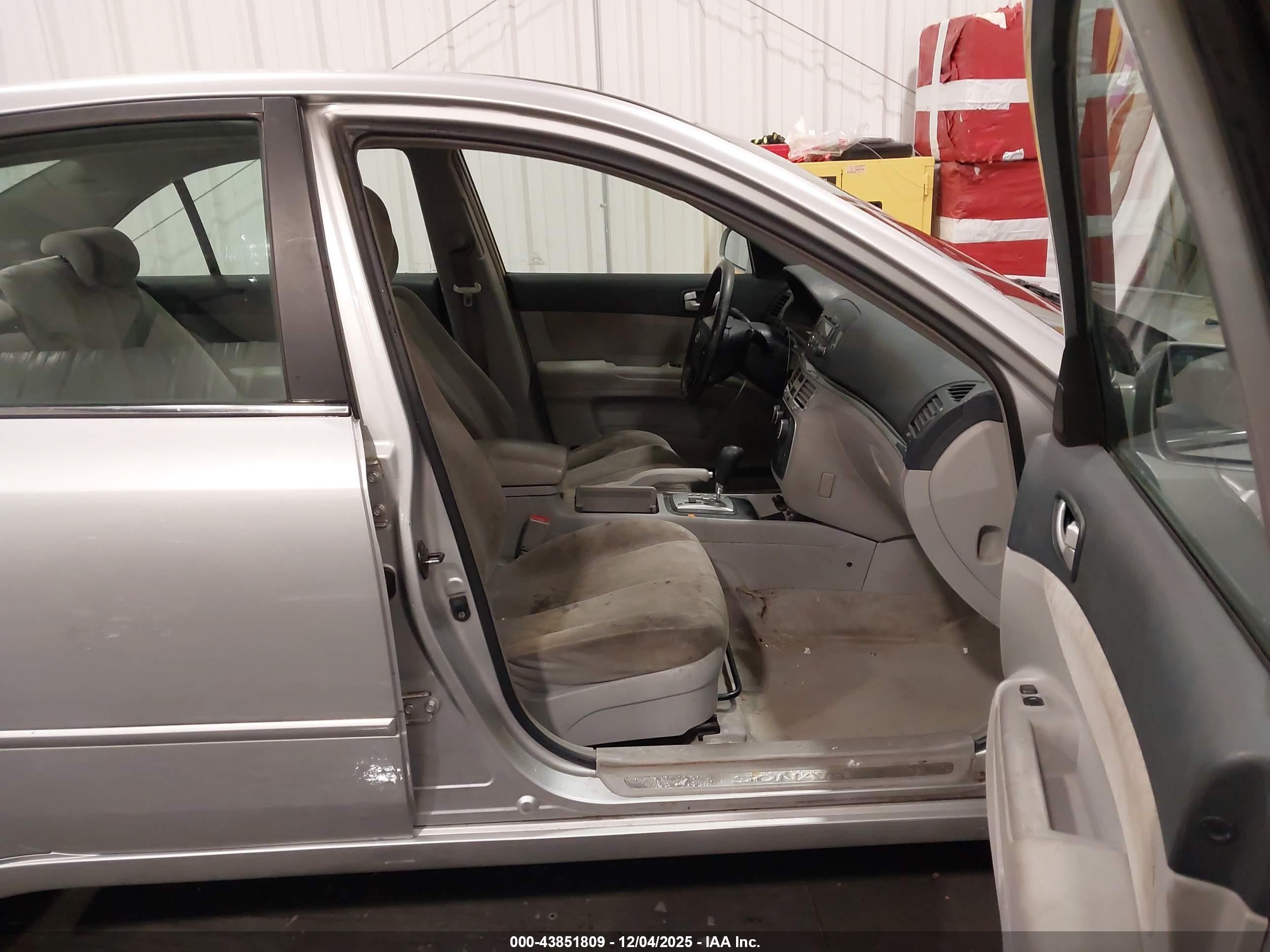 HYUNDAI SONATA image 5