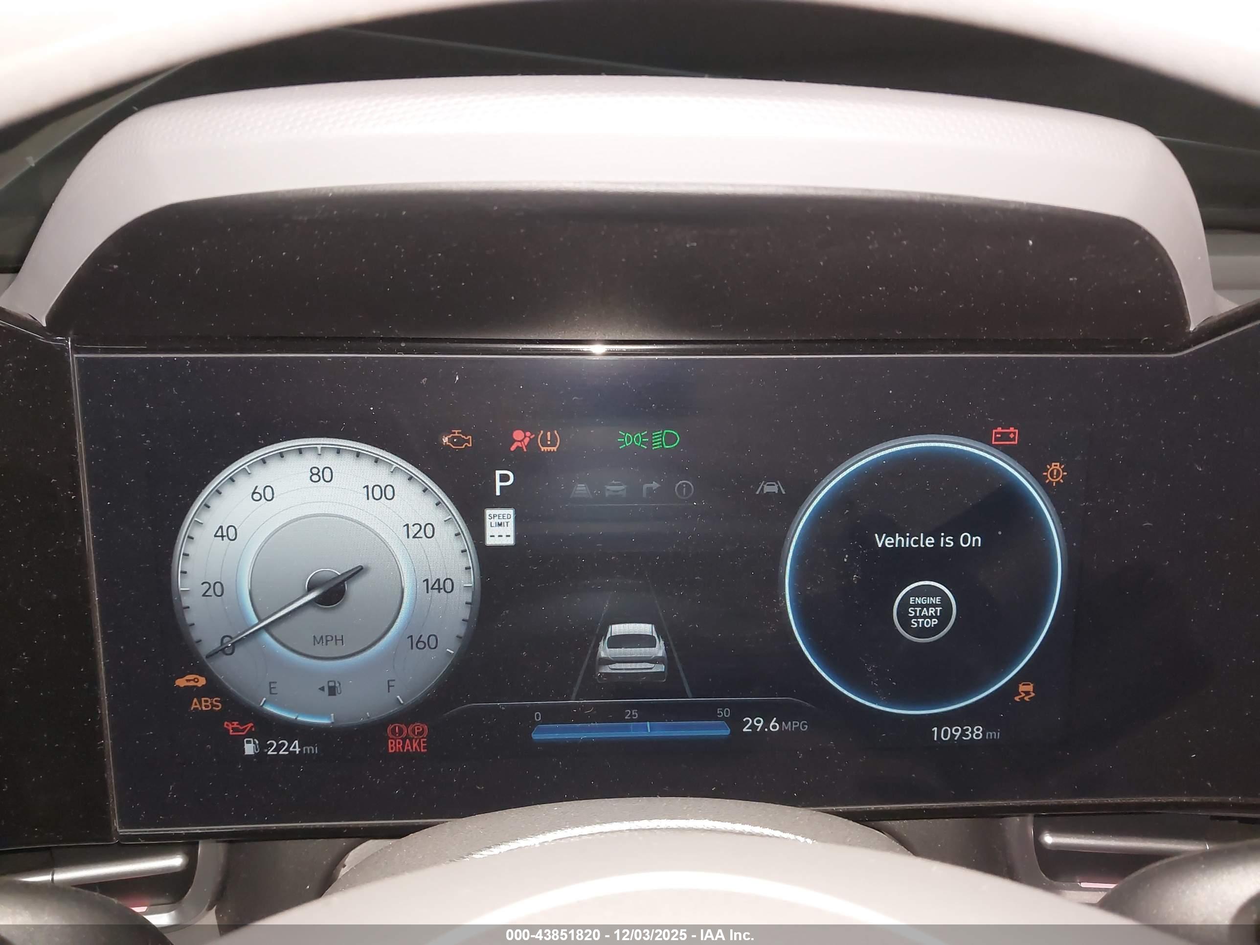 HYUNDAI ELANTRA image 7