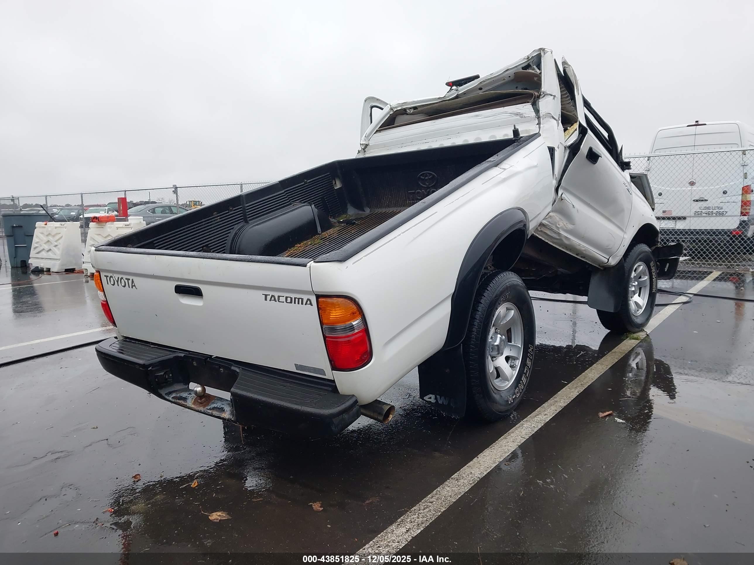TOYOTA TACOMA image 4