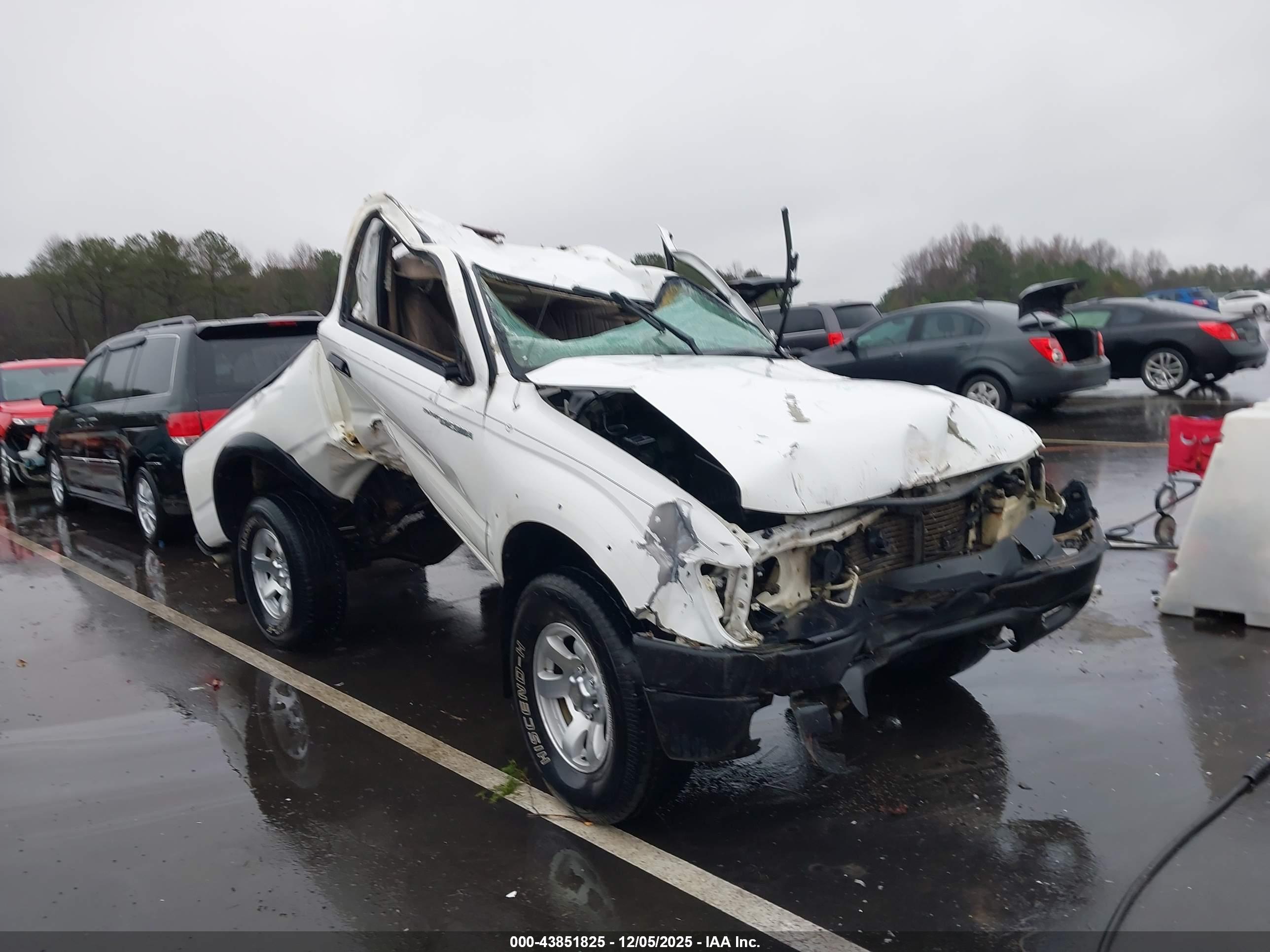 TOYOTA TACOMA image 6