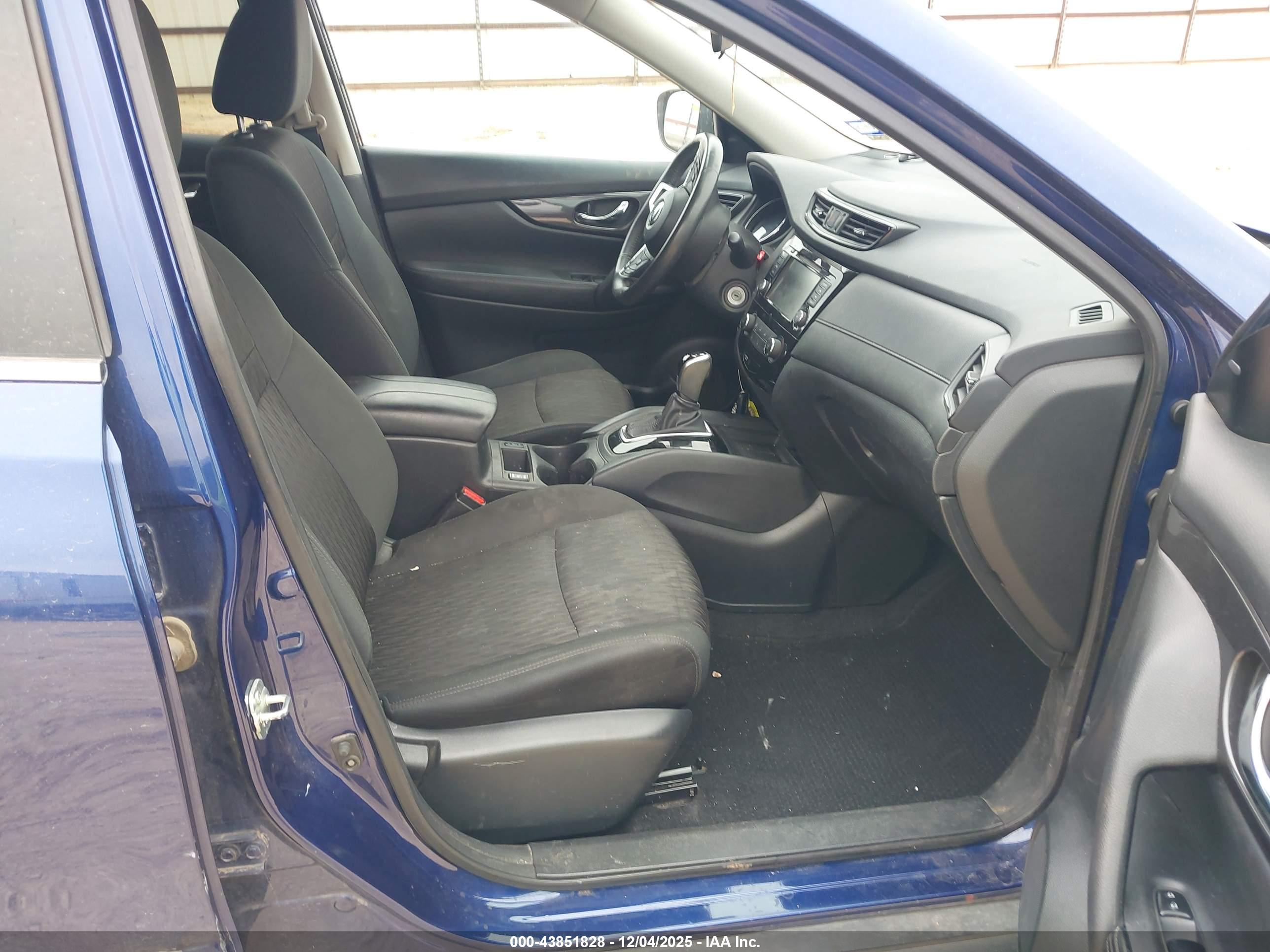 NISSAN ROGUE image 5