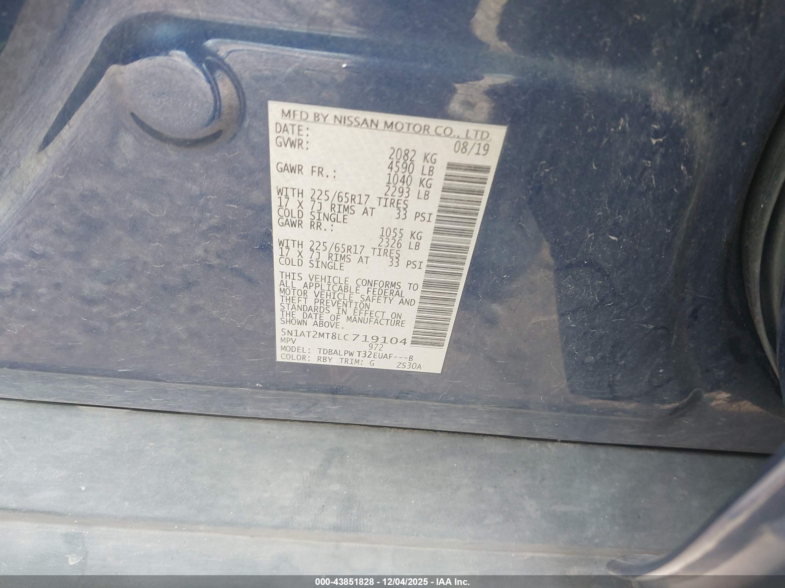 NISSAN ROGUE image 9