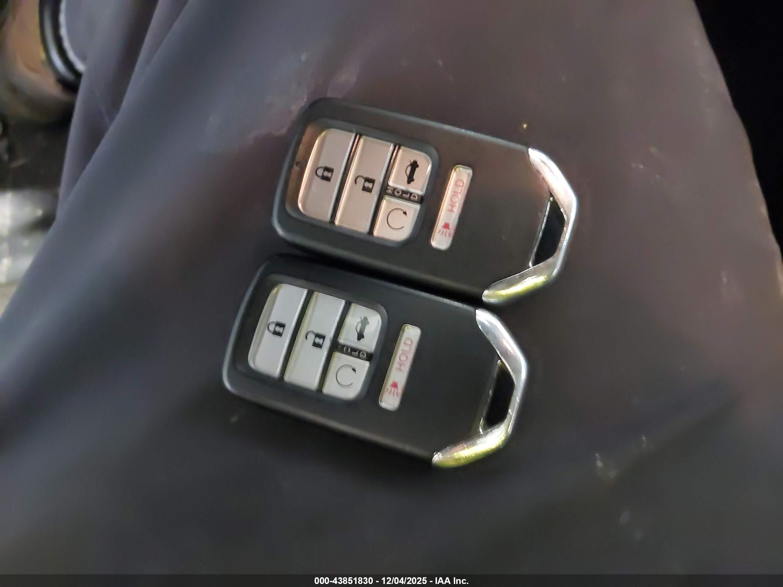 HONDA INSIGHT image 11