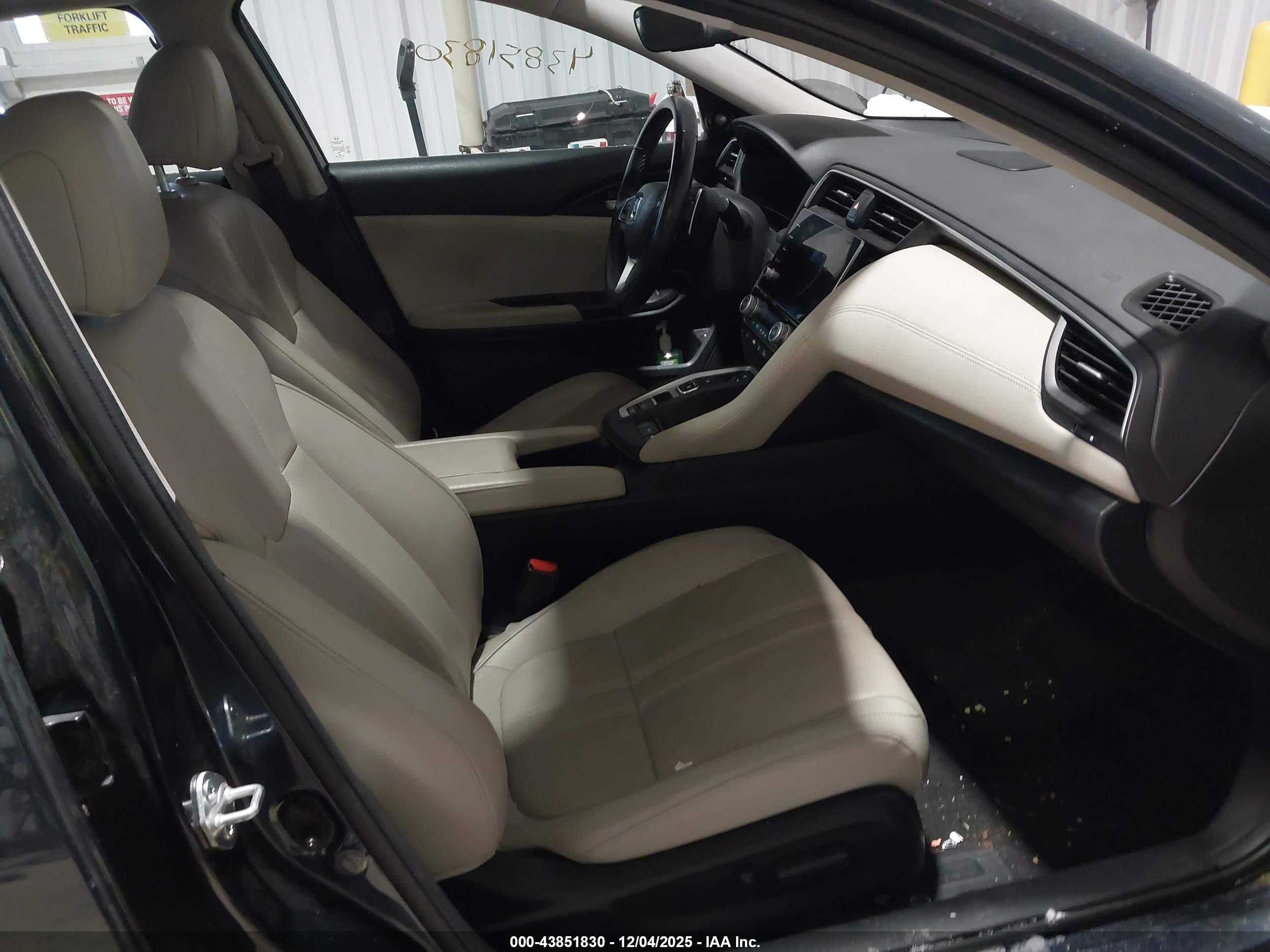 HONDA INSIGHT image 5