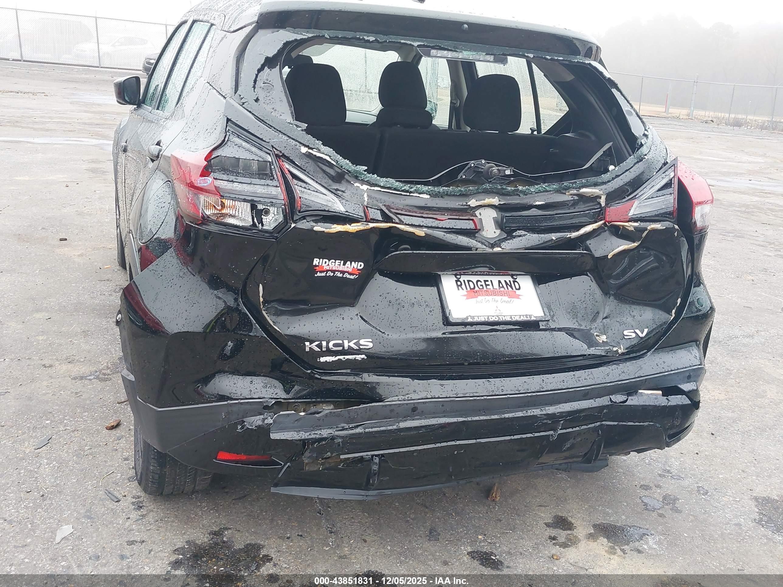 NISSAN KICKS image 6