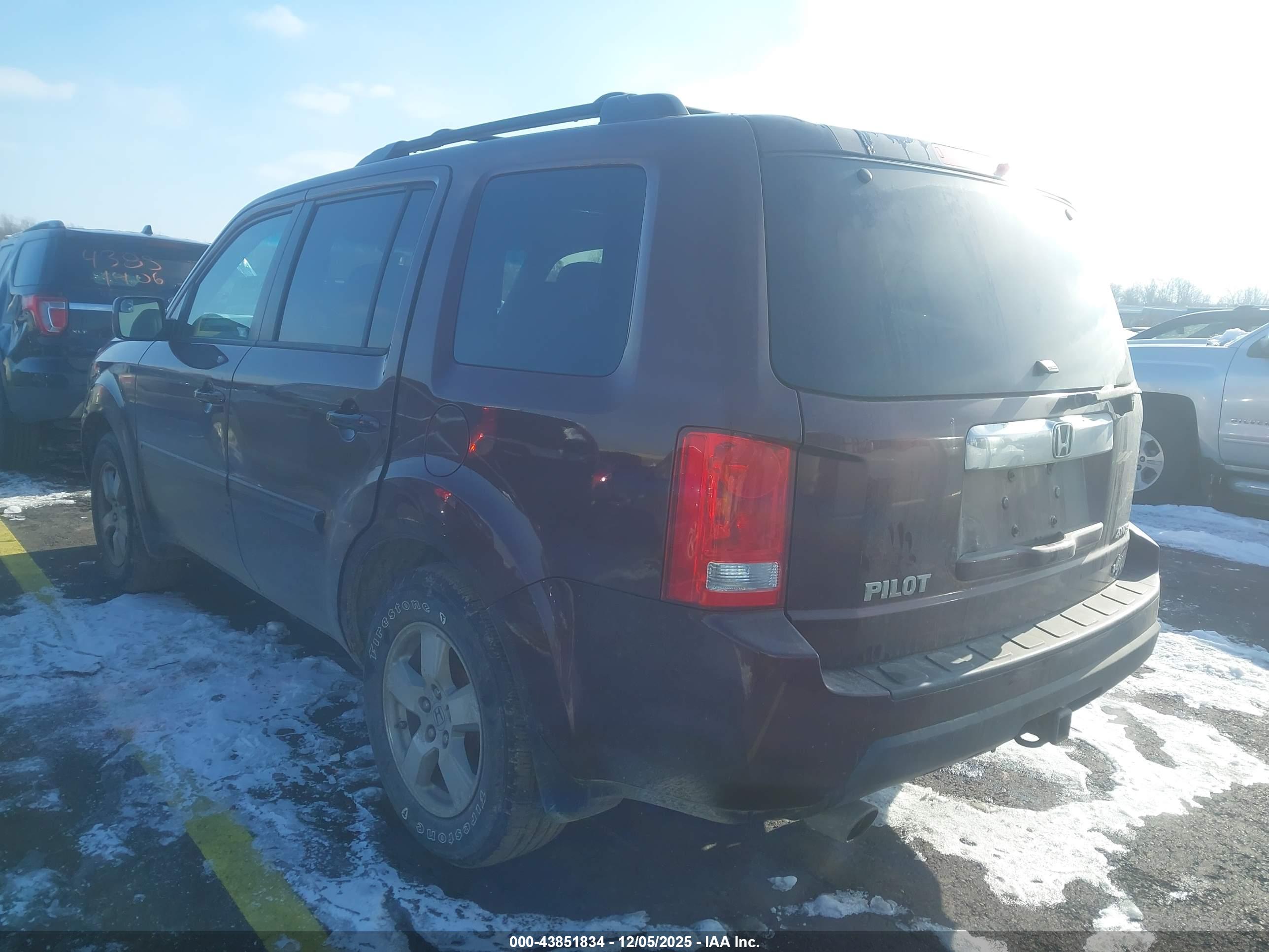 HONDA PILOT image 3
