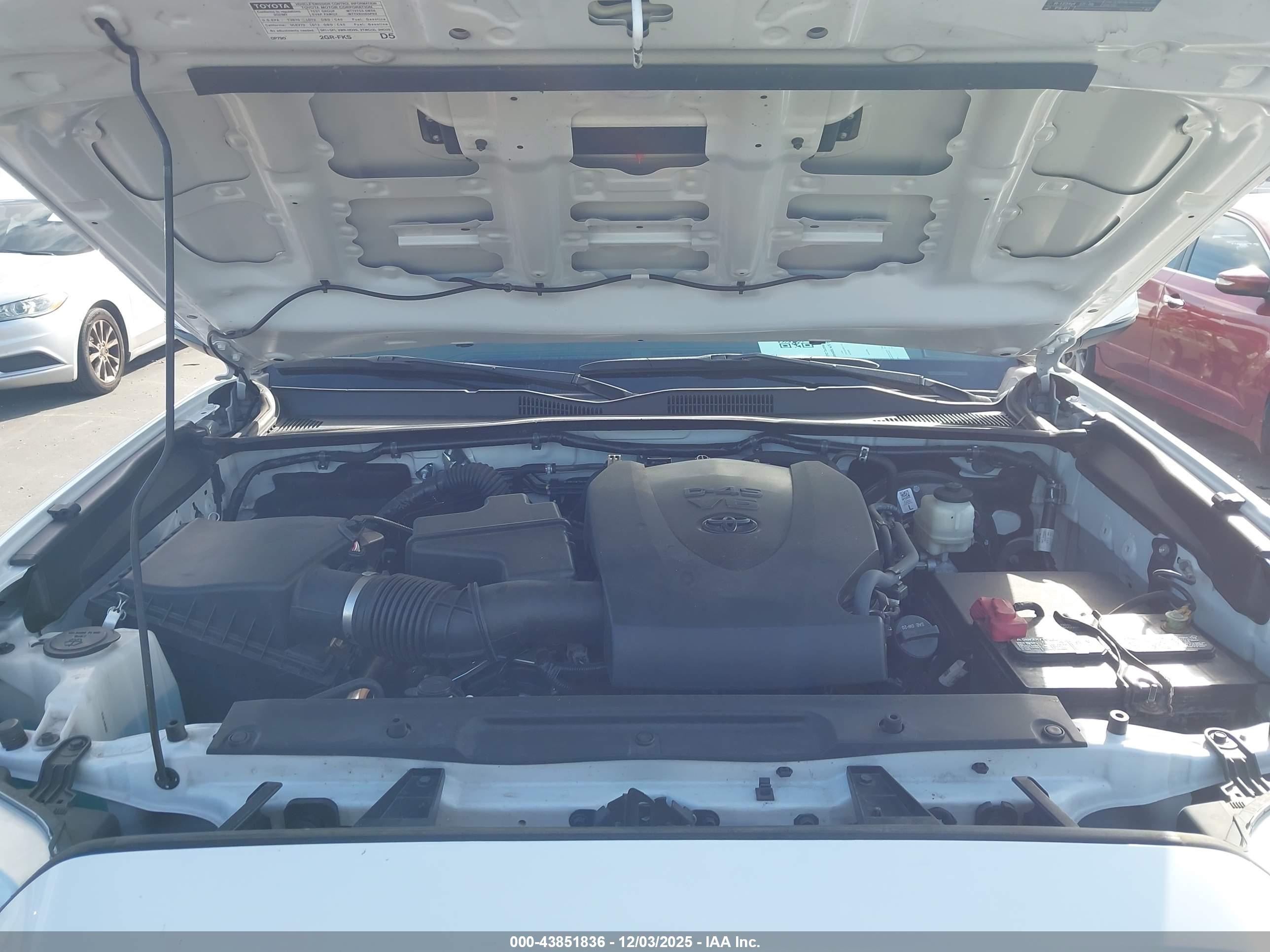 TOYOTA TACOMA image 10