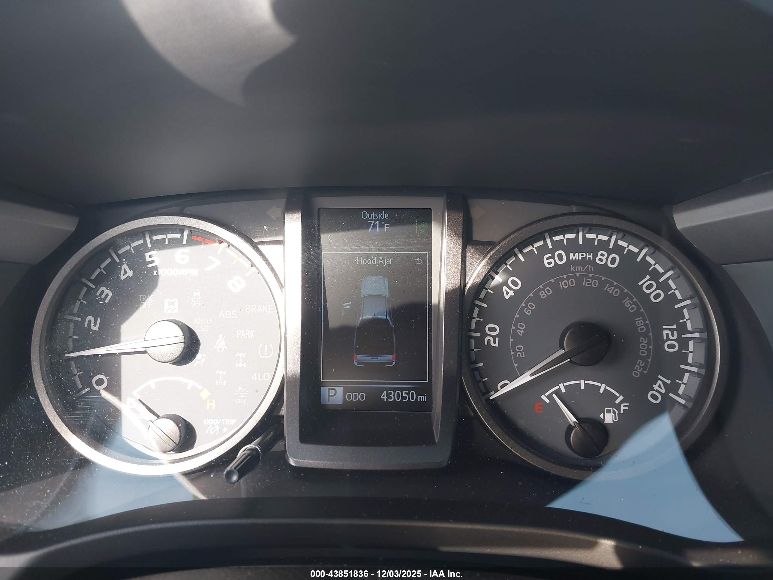 TOYOTA TACOMA image 7