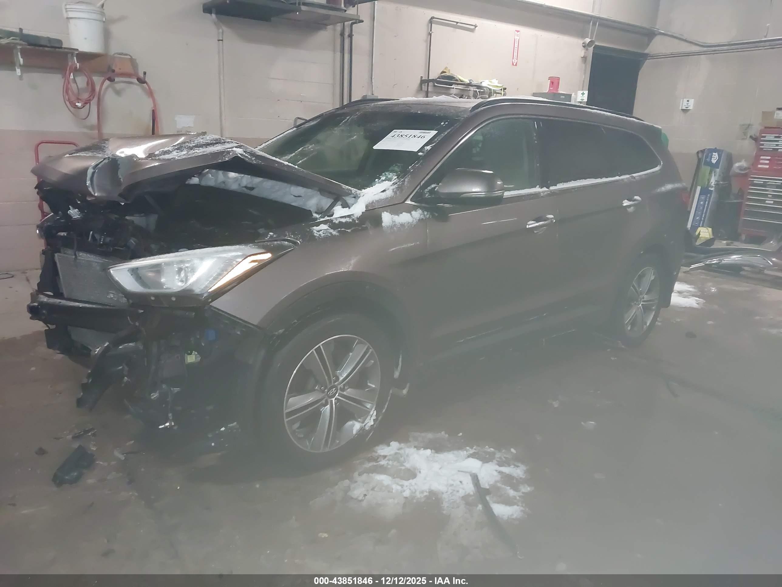 HYUNDAI SANTA image 2