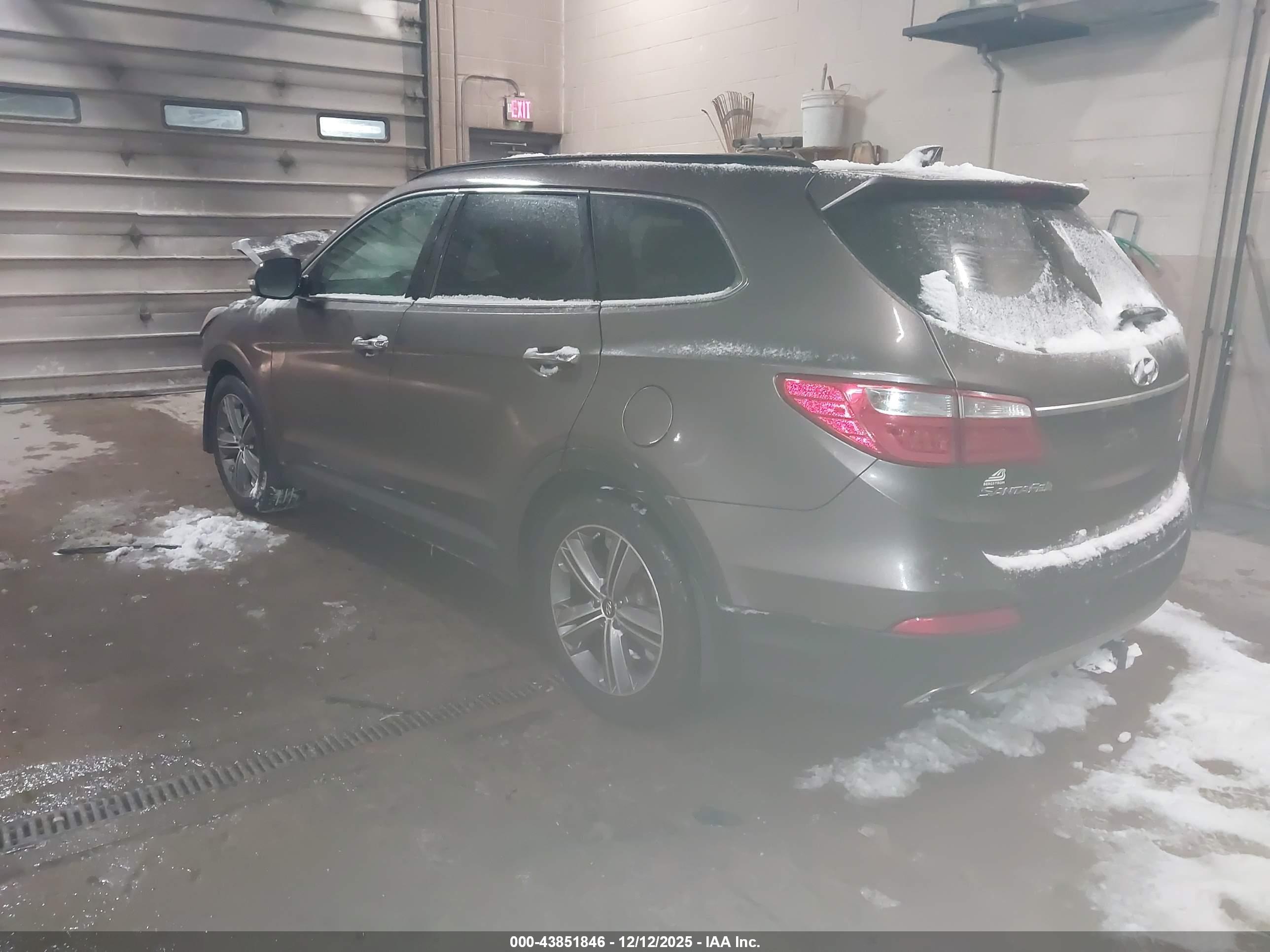HYUNDAI SANTA image 3