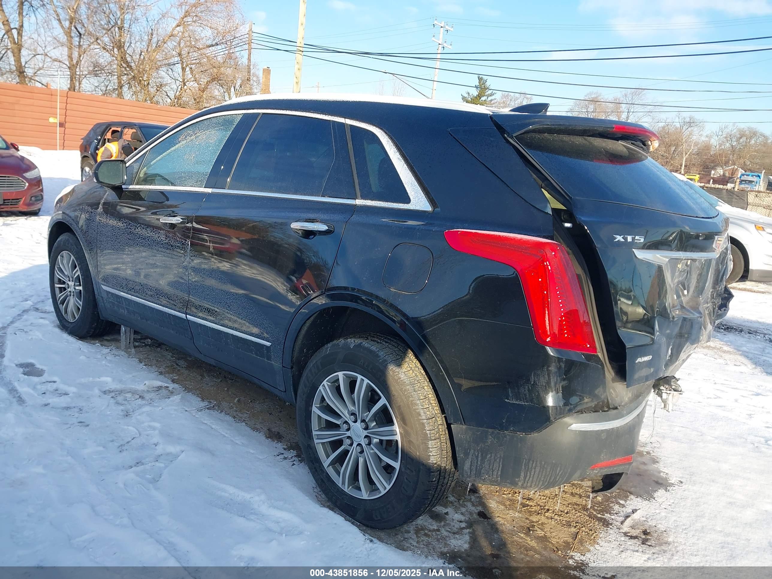 CADILLAC XT5 image 3