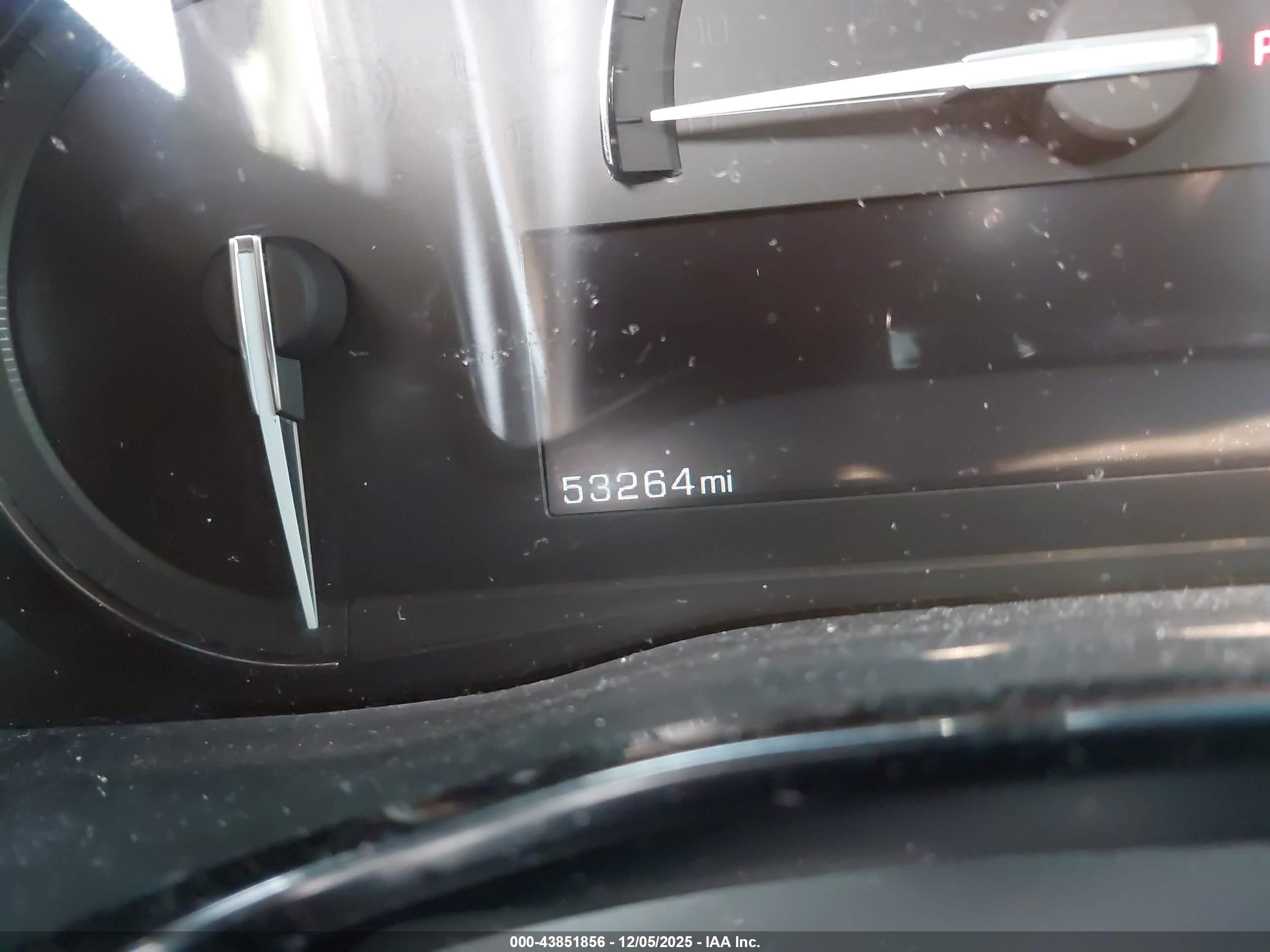 CADILLAC XT5 image 7