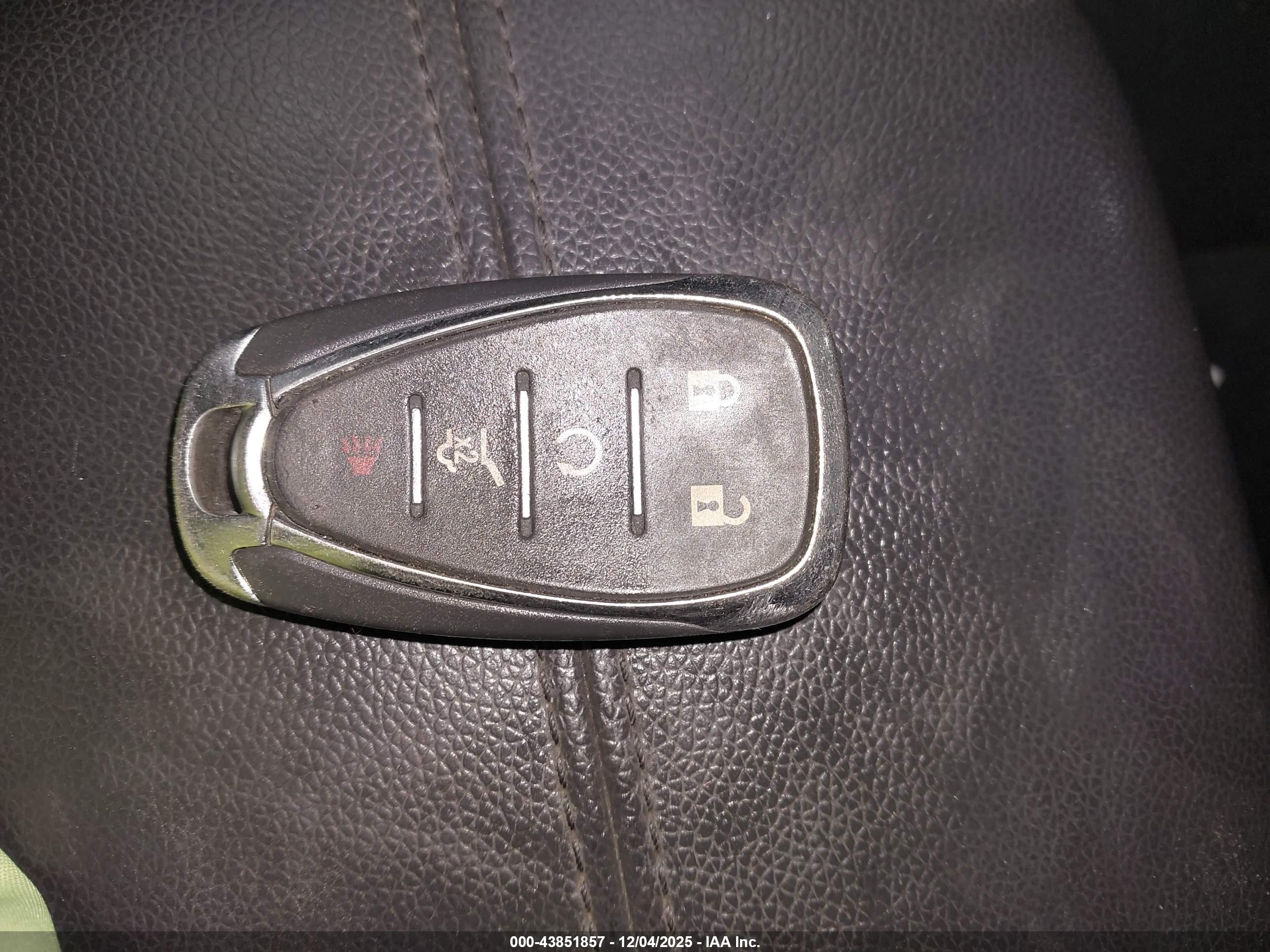 CHEVROLET EQUINOX image 11