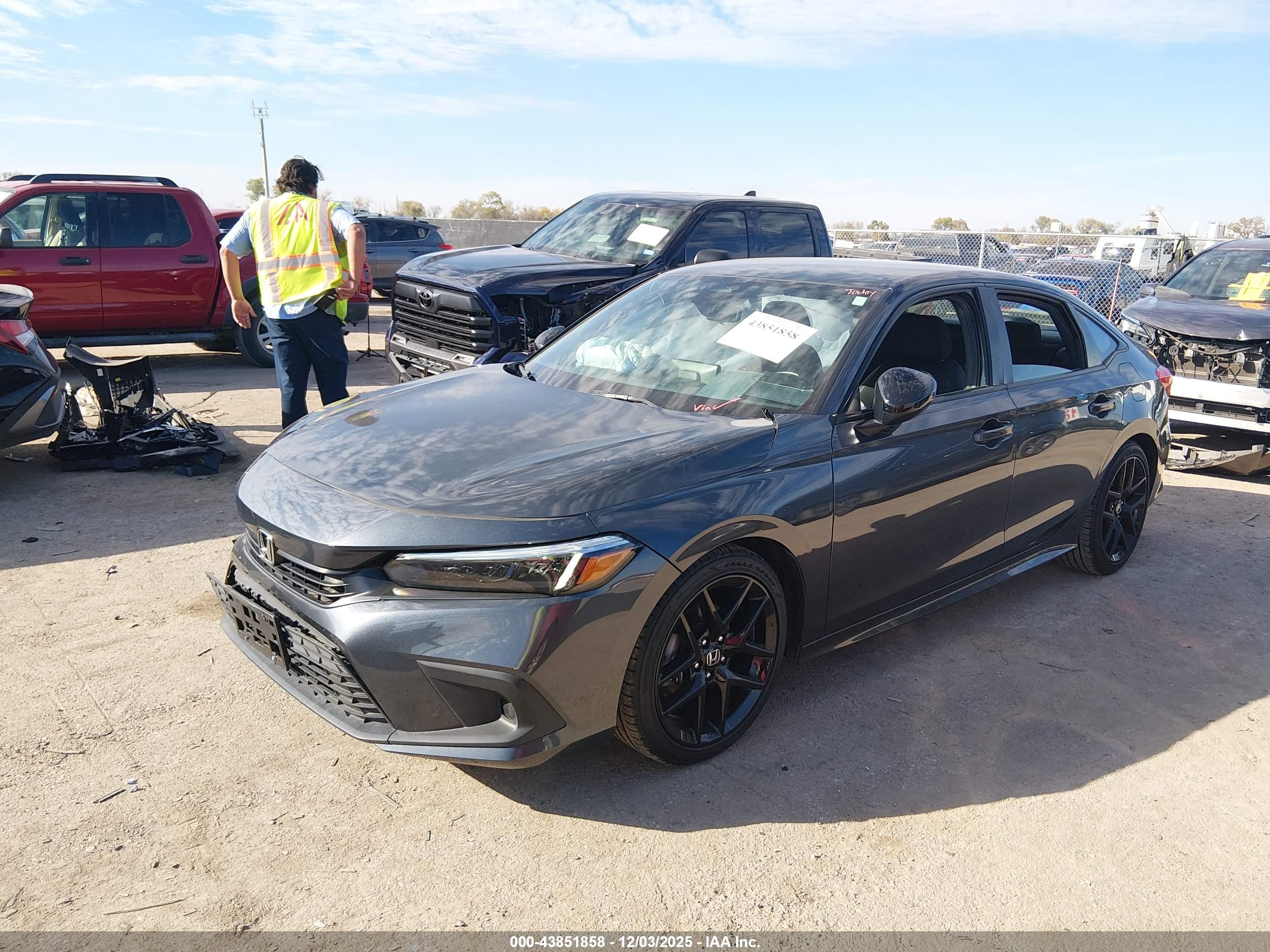HONDA CIVIC image 2