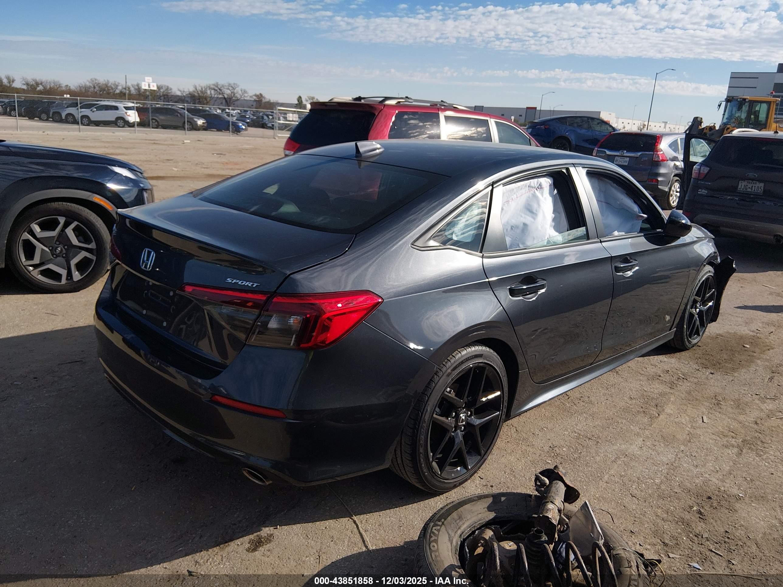 HONDA CIVIC image 4