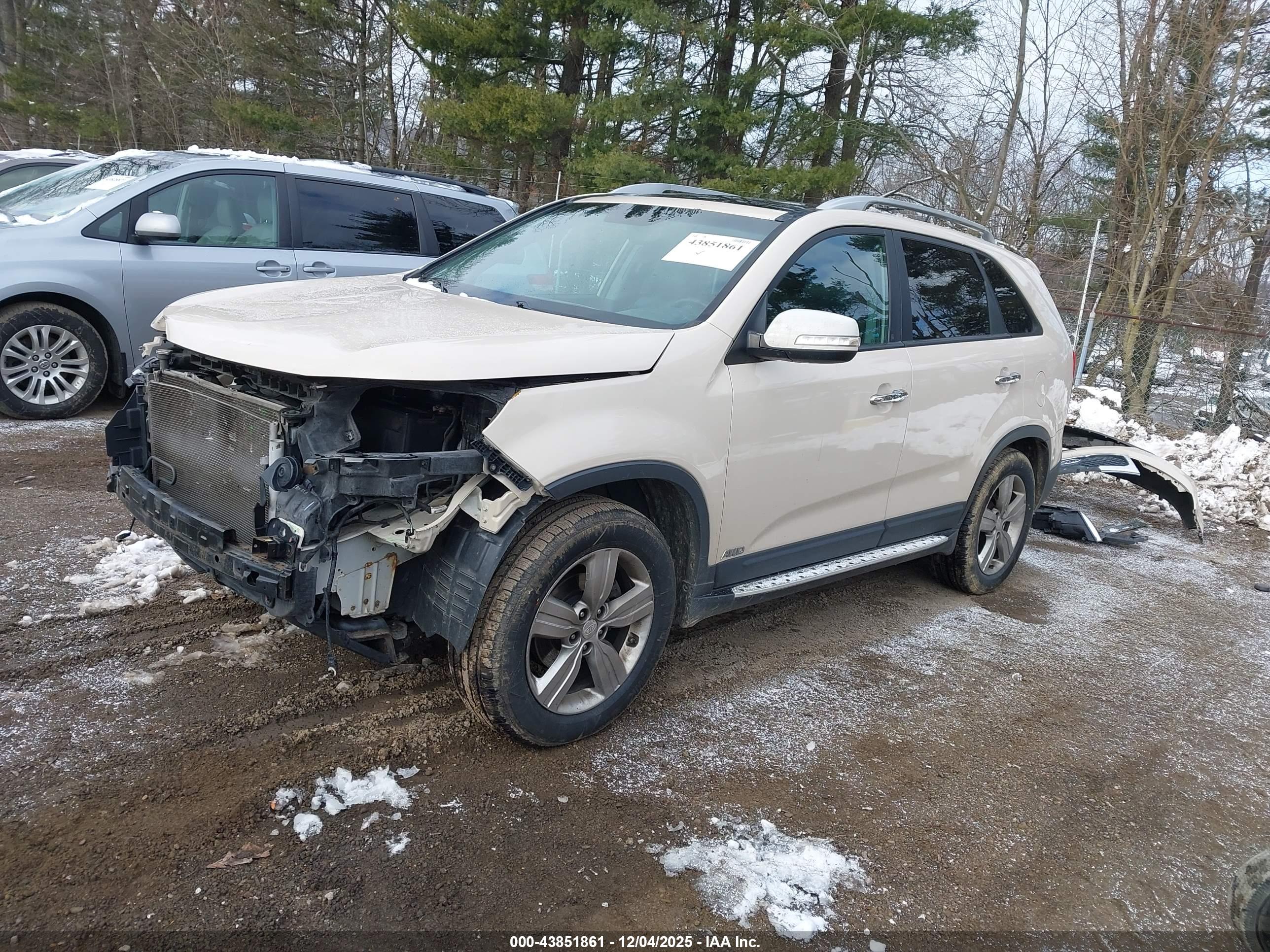 KIA SORENTO image 2