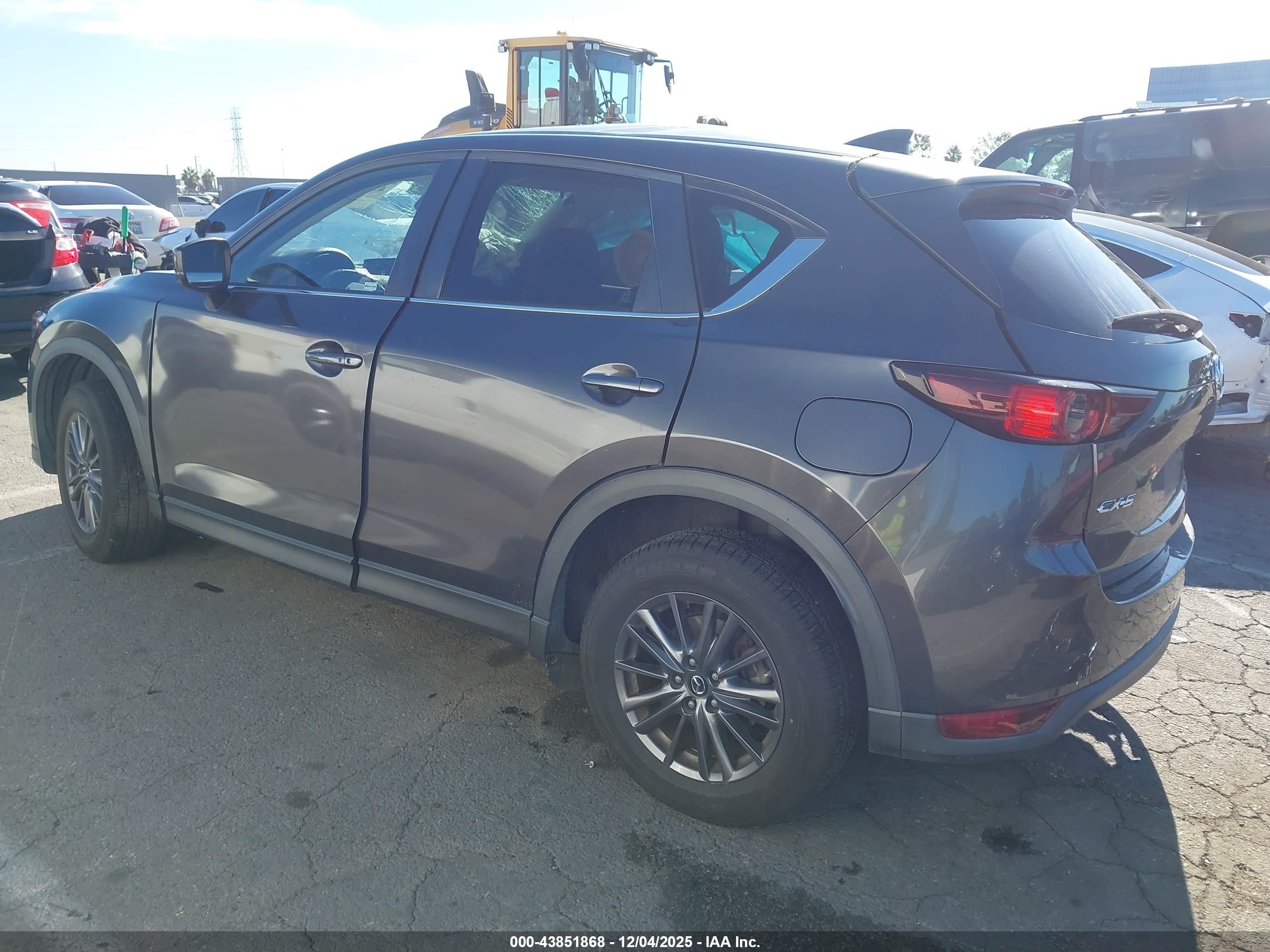 MAZDA CX-5 image 3
