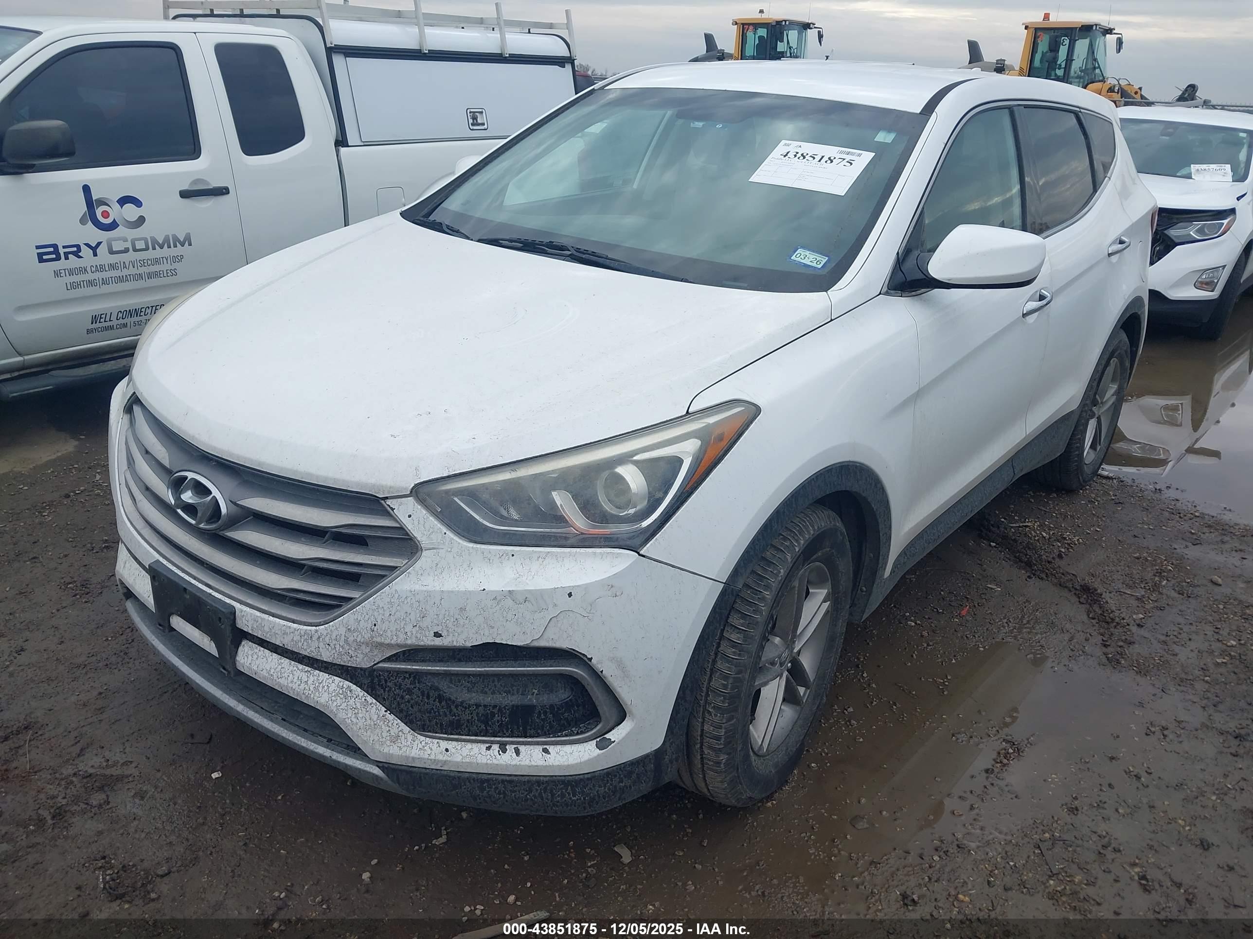 HYUNDAI SANTA image 2