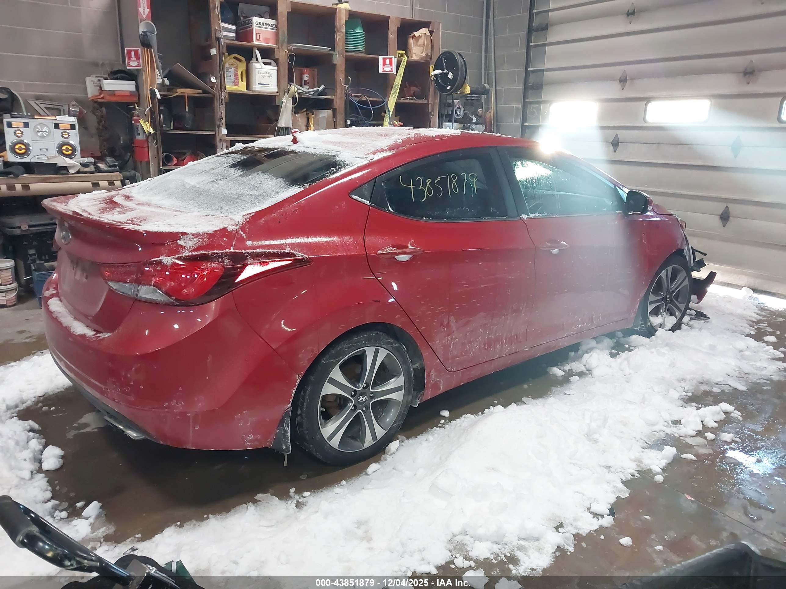 HYUNDAI ELANTRA image 4