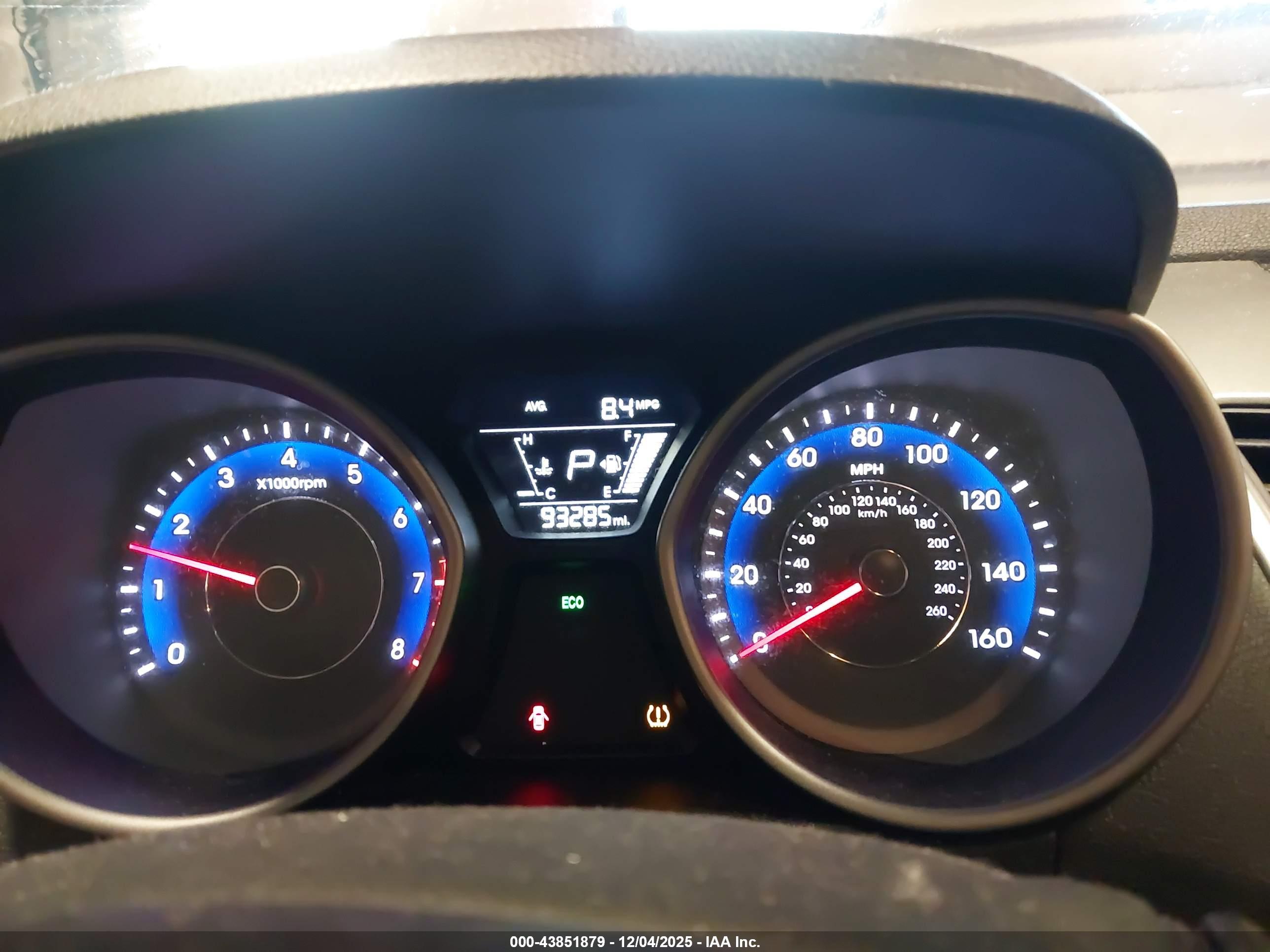 HYUNDAI ELANTRA image 7