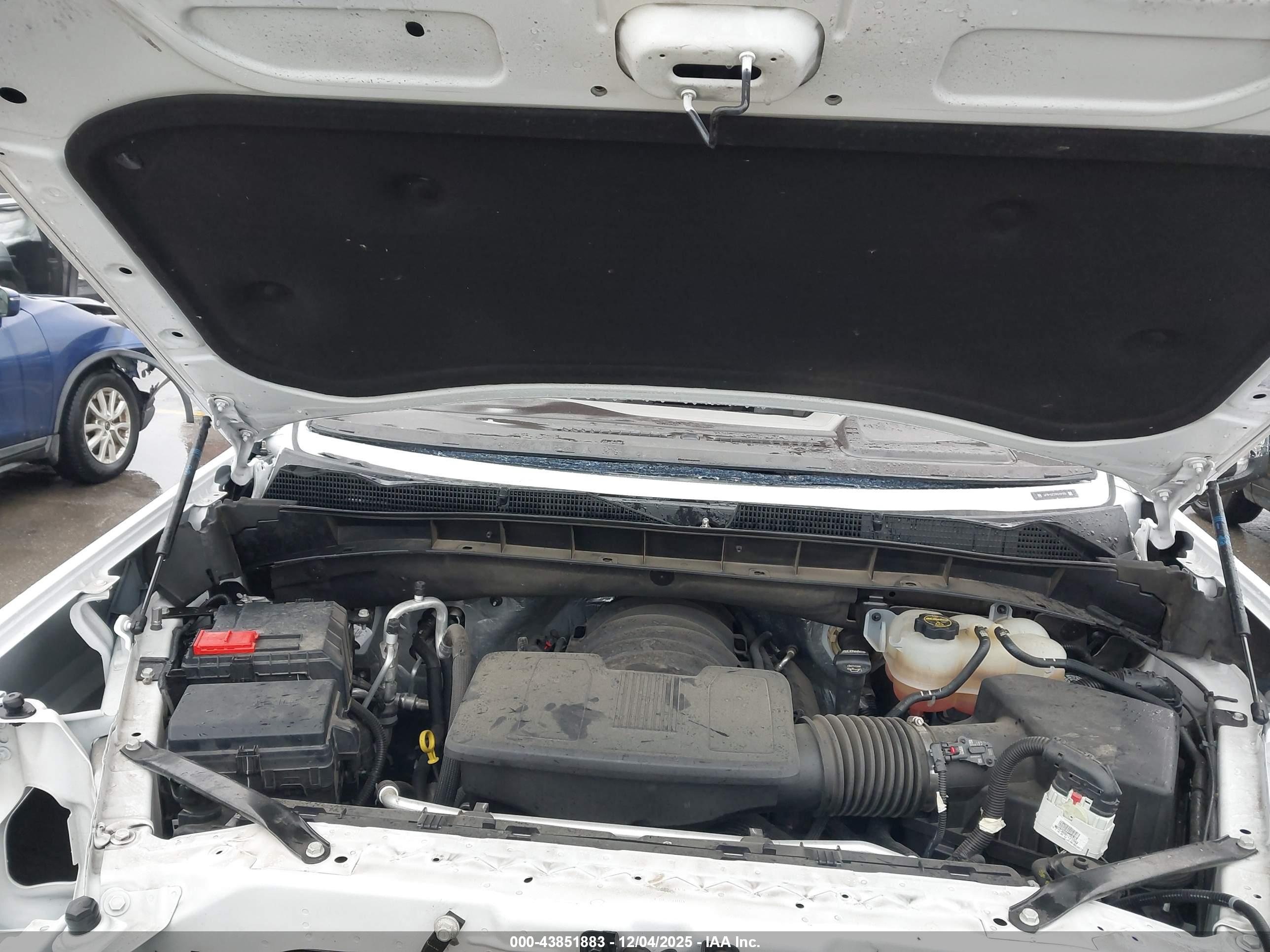 GMC SIERRA image 10