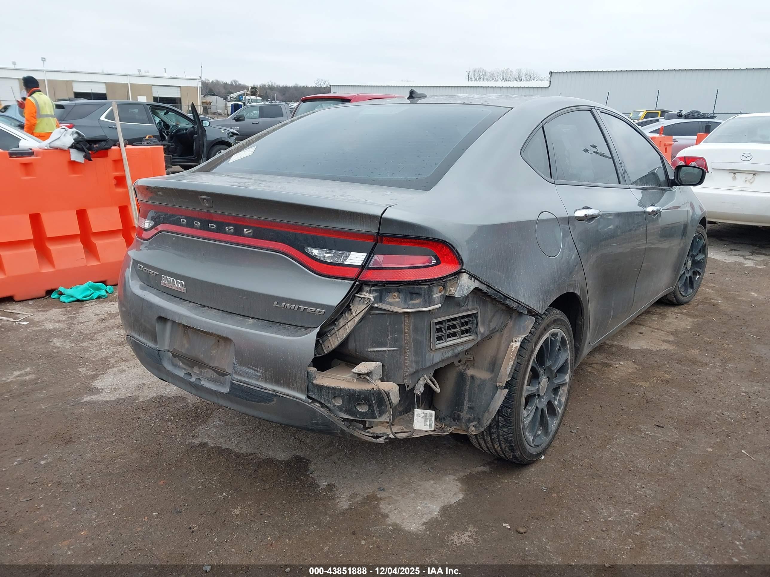 DODGE DART image 4