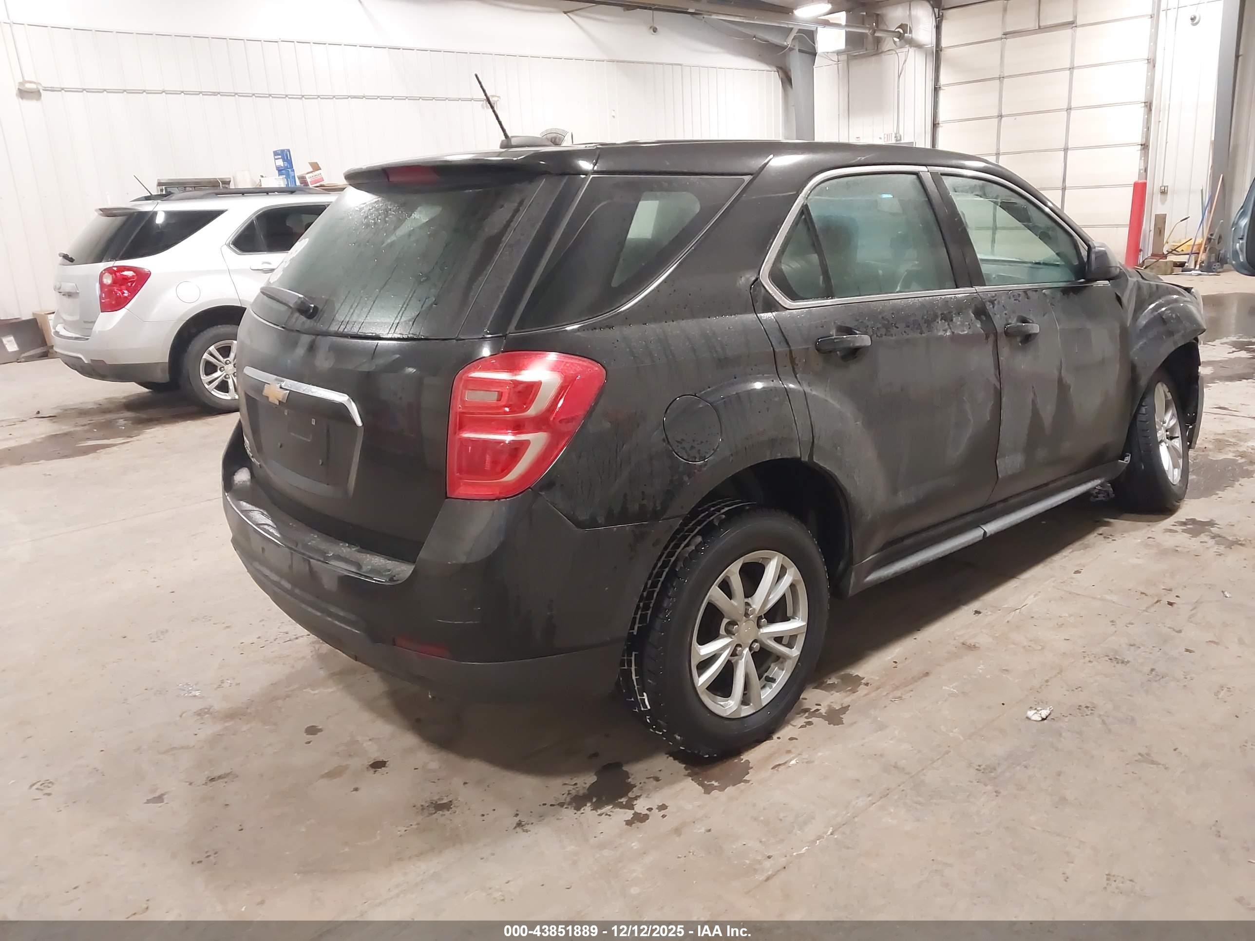 CHEVROLET EQUINOX image 4