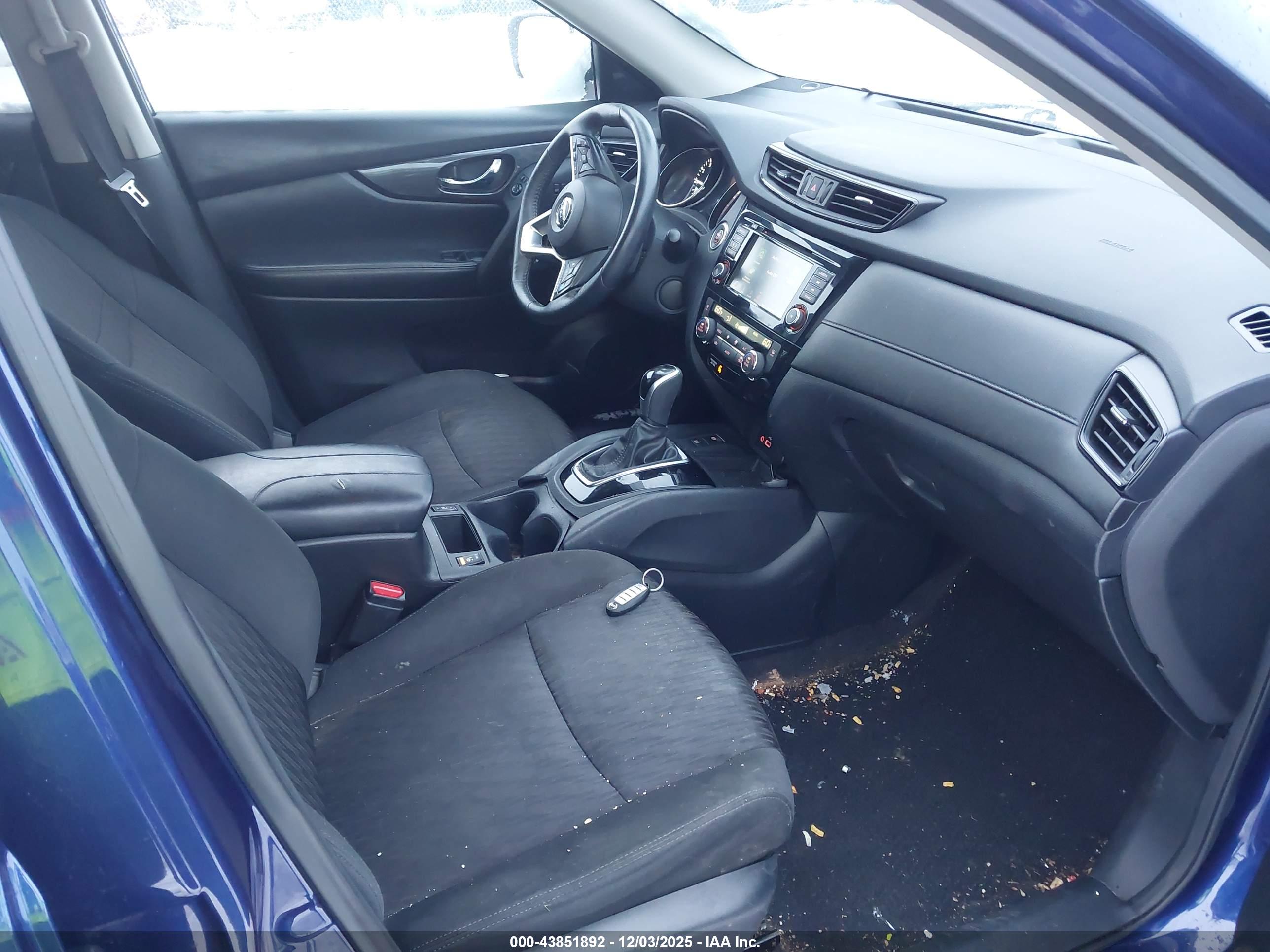 NISSAN ROGUE image 5