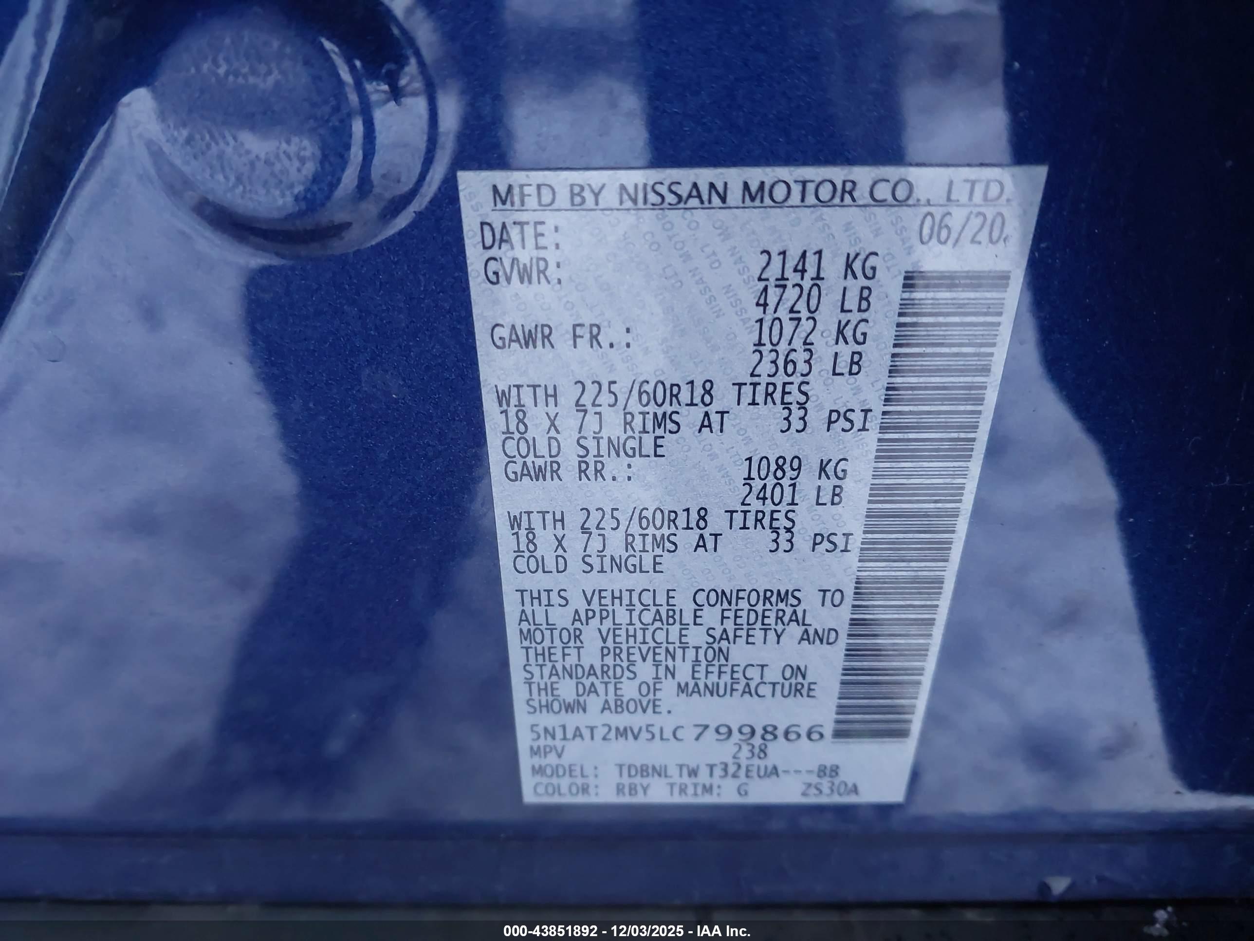 NISSAN ROGUE image 9