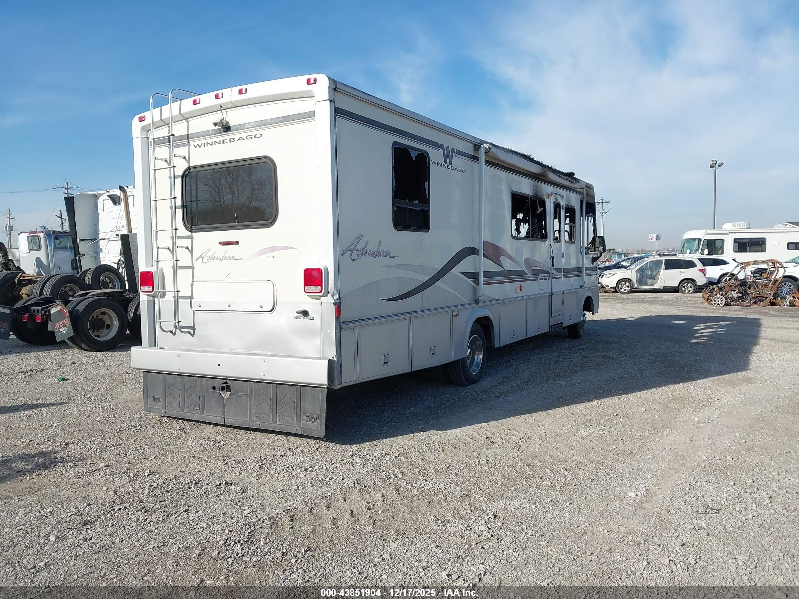 FORD F550 image 4