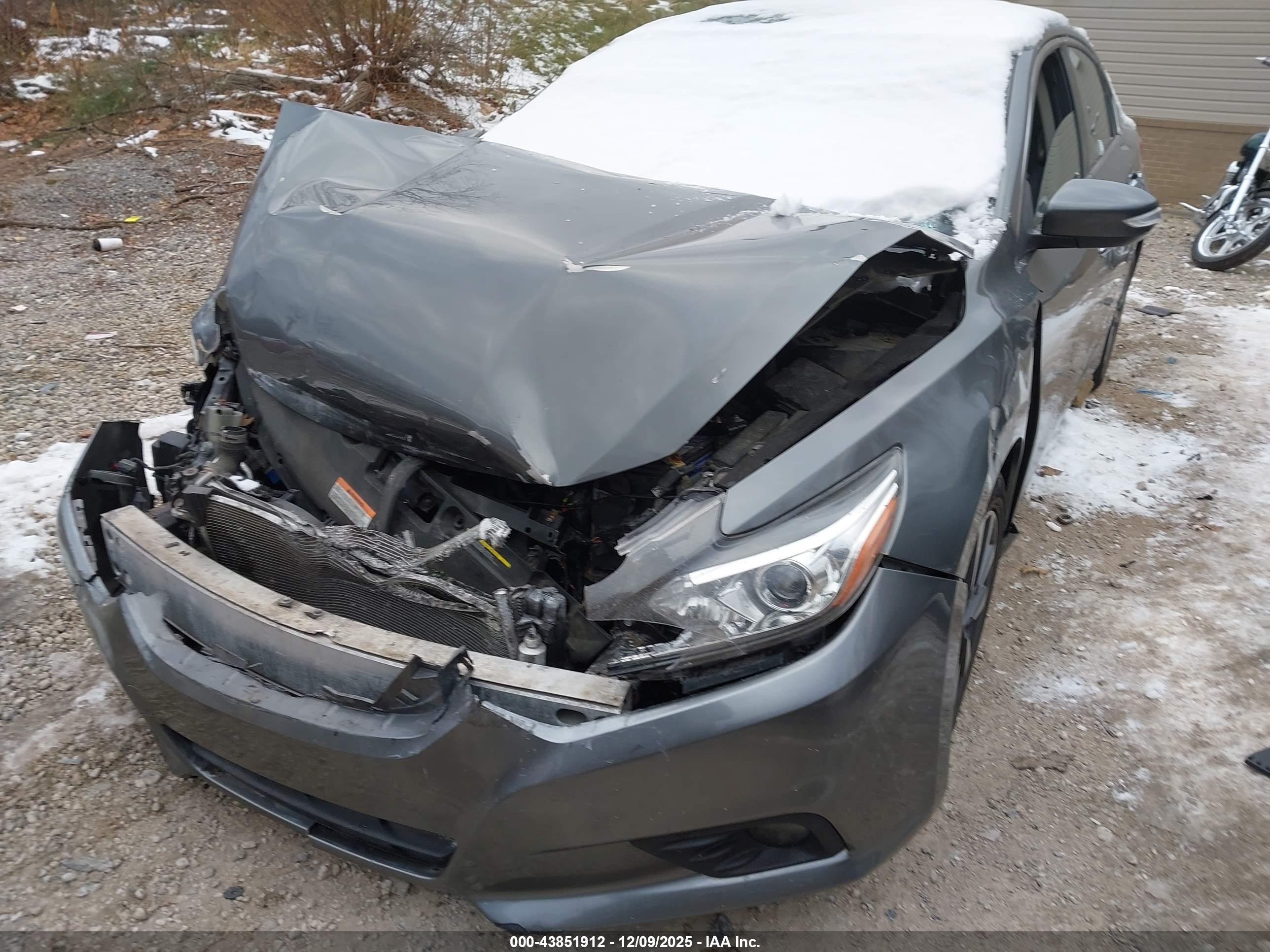 NISSAN ALTIMA image 6