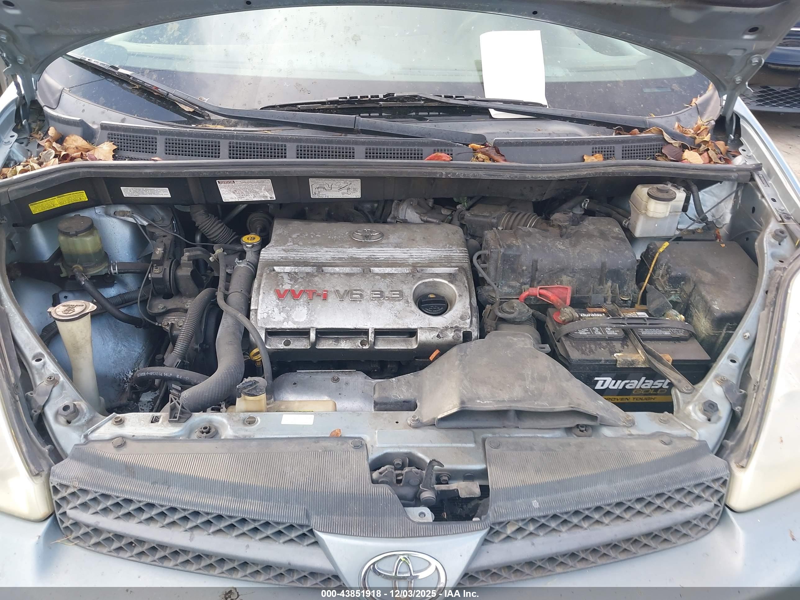 TOYOTA SIENNA image 10